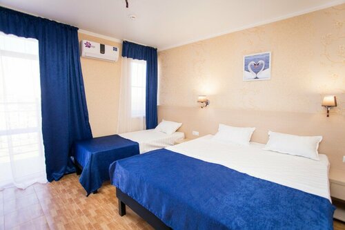 Стандартный трехместный номер в Alfa Summer