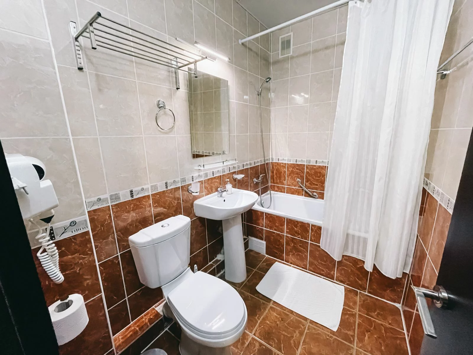 Четырехместный номер с балконом