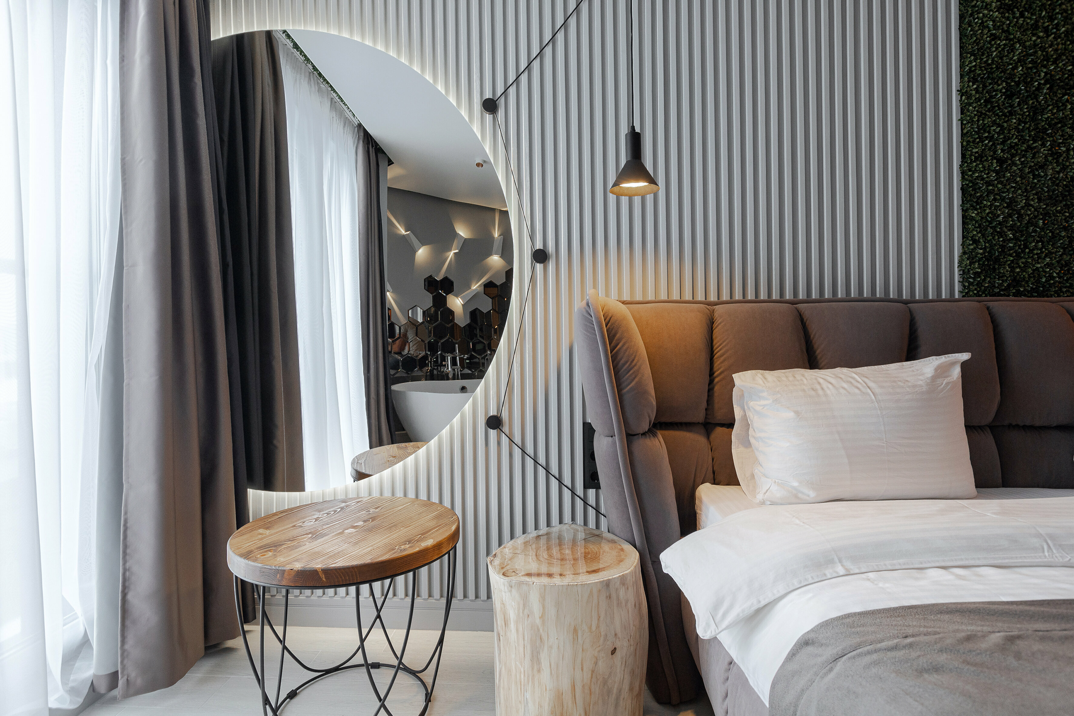 Улучшенный люкс с кроватью размера «king-size»