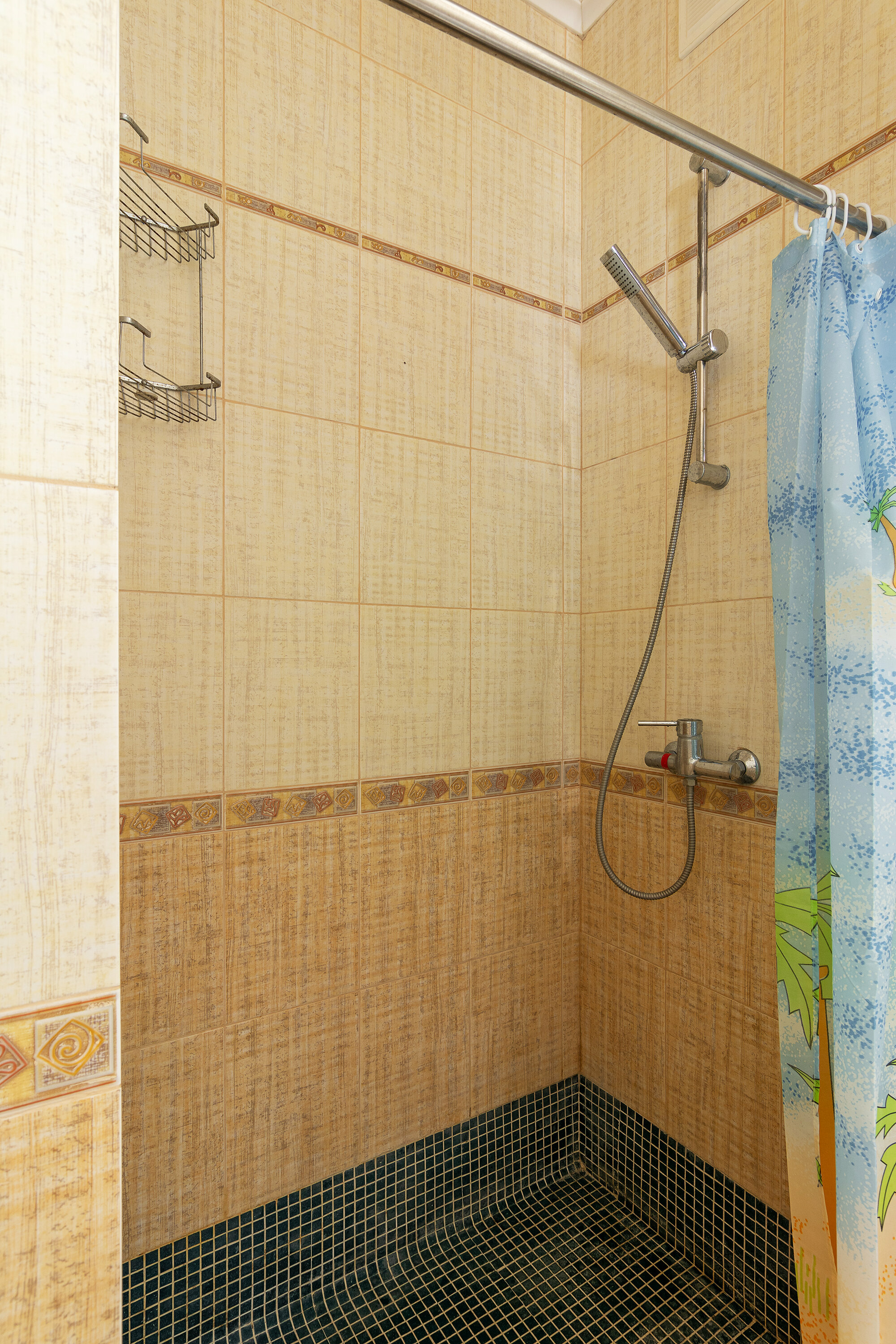 Улучшенный трехместный номер