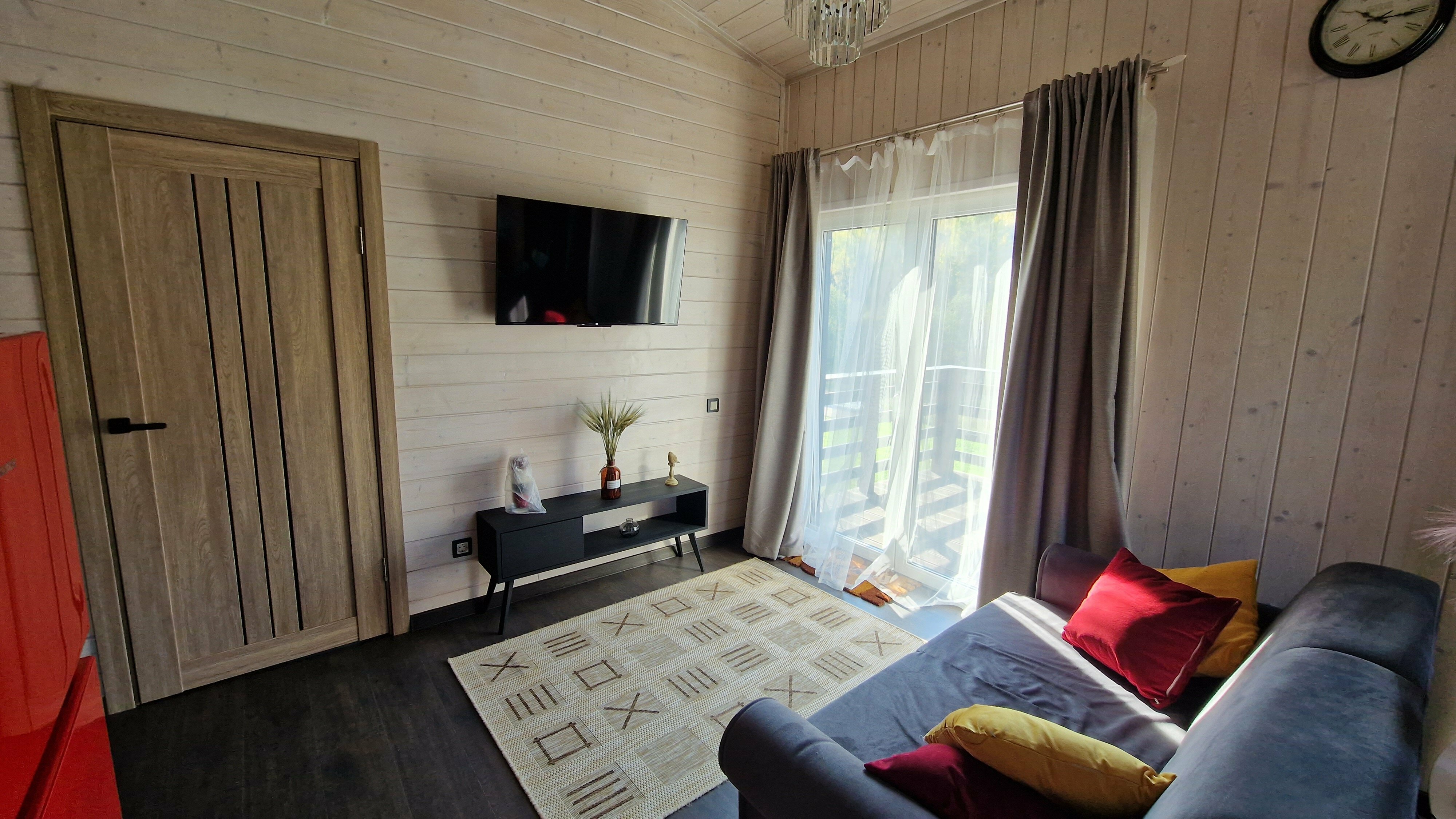 Дом с видом на лес