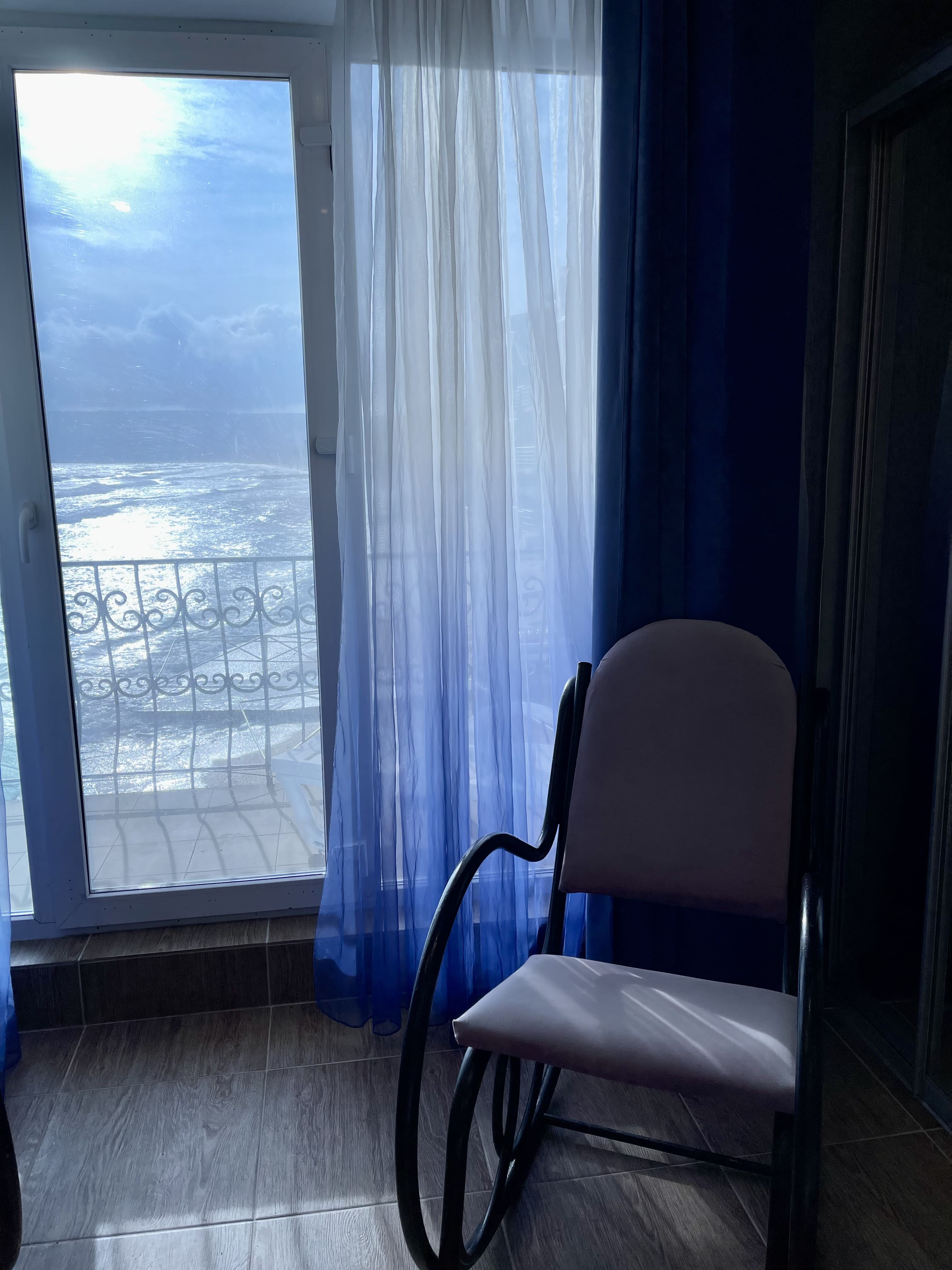 Семейный номер с балконом