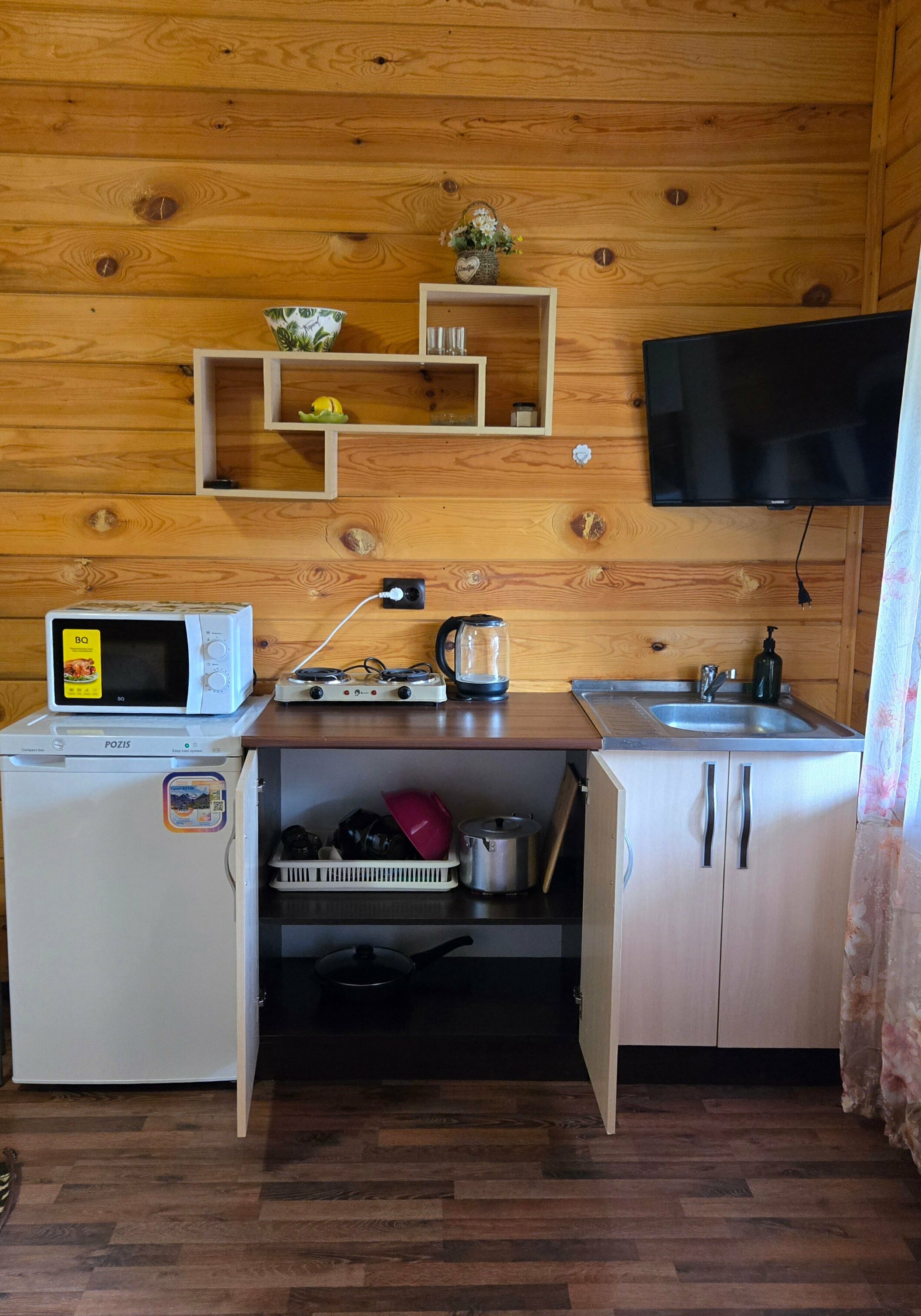 Четырехместный номер с видом на горы