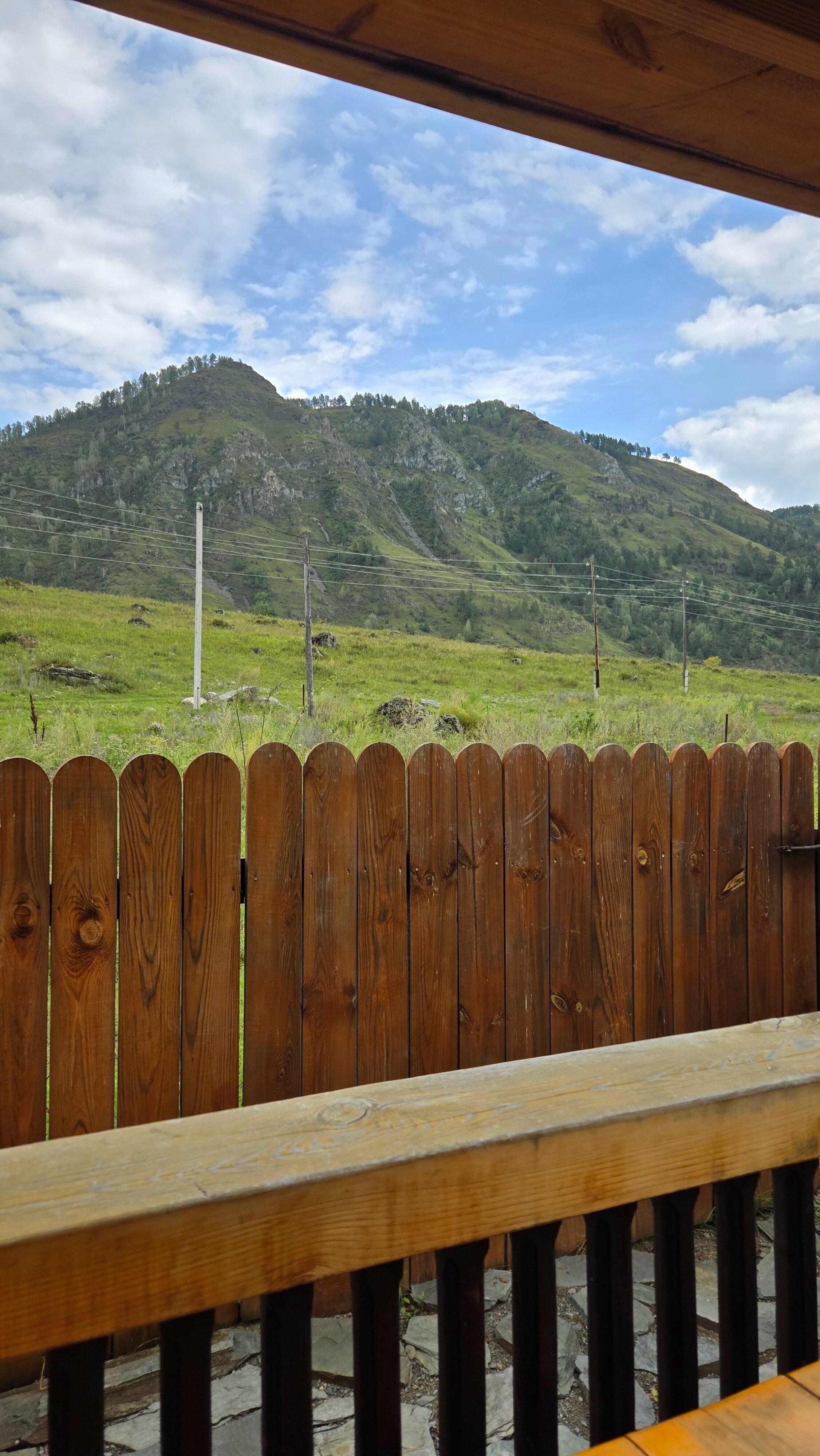 Четырехместный номер с видом на горы