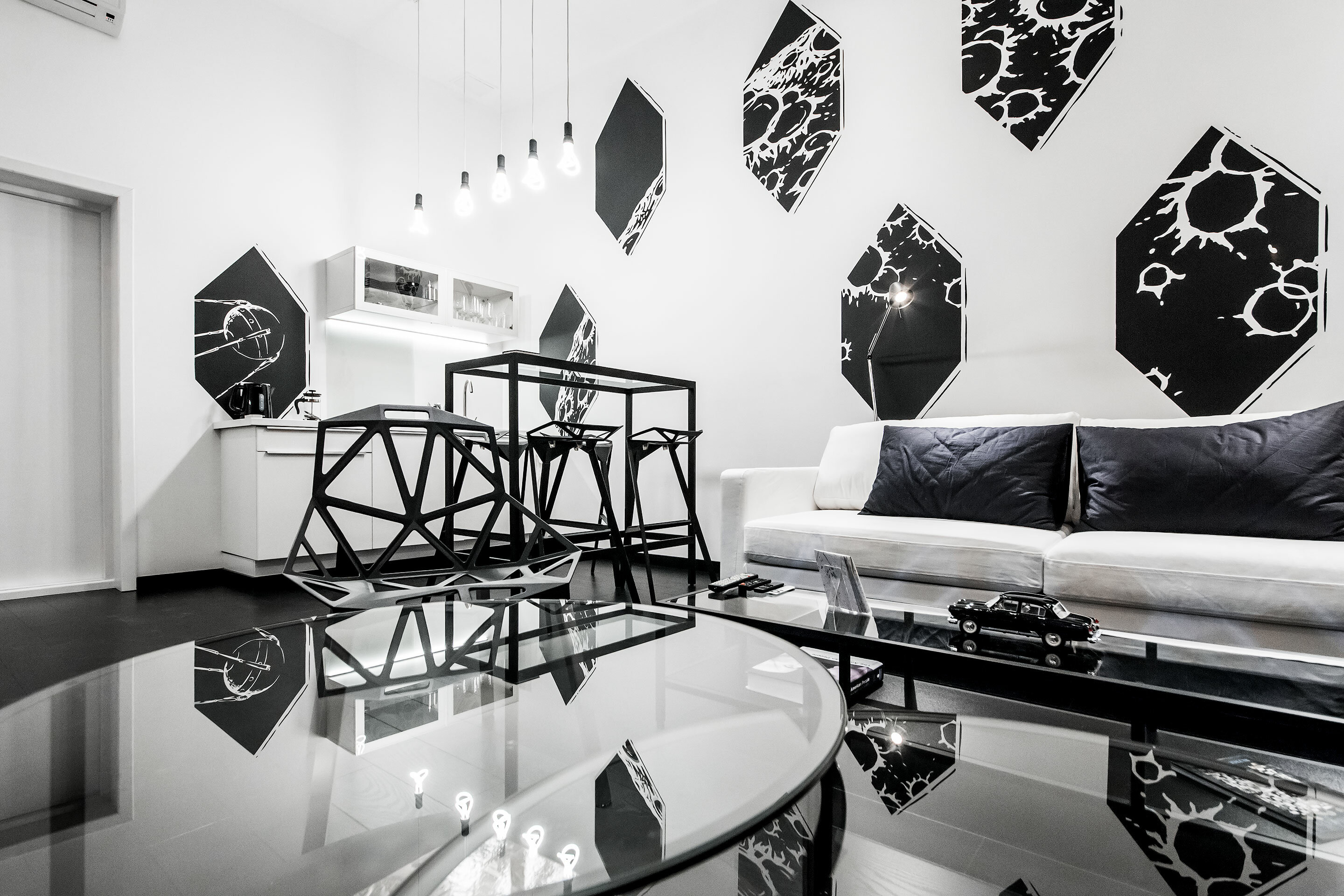 Номер-студия с кроватью размера «queen-size»