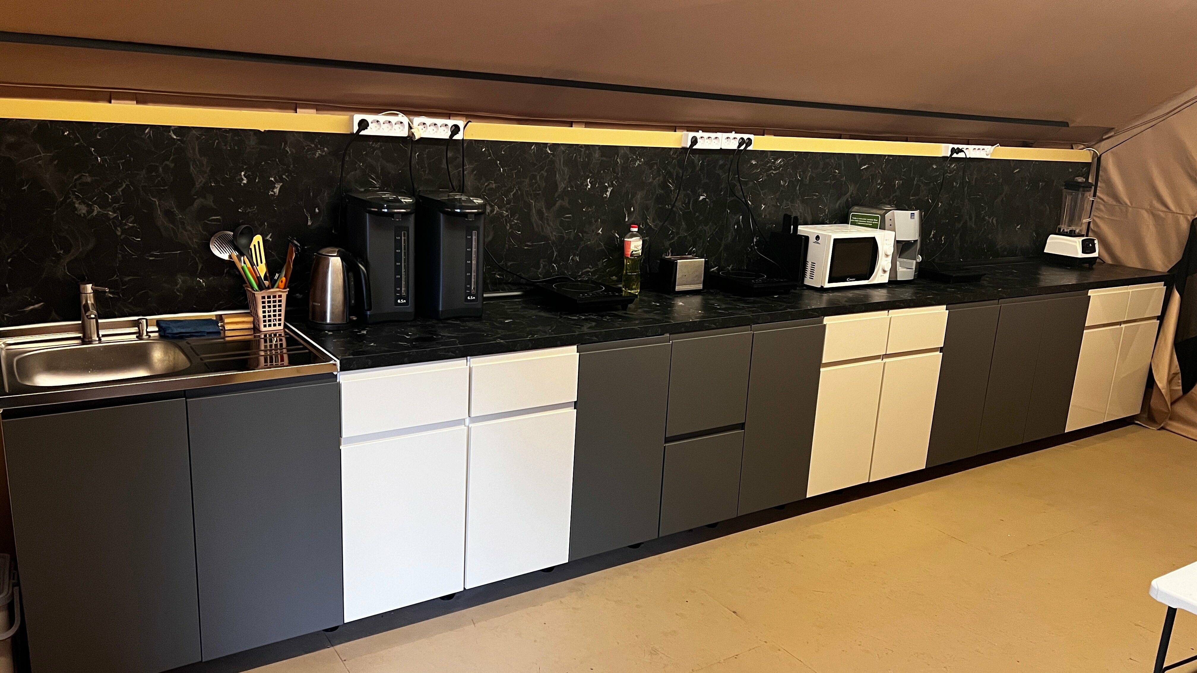 Палатка кемпинговая