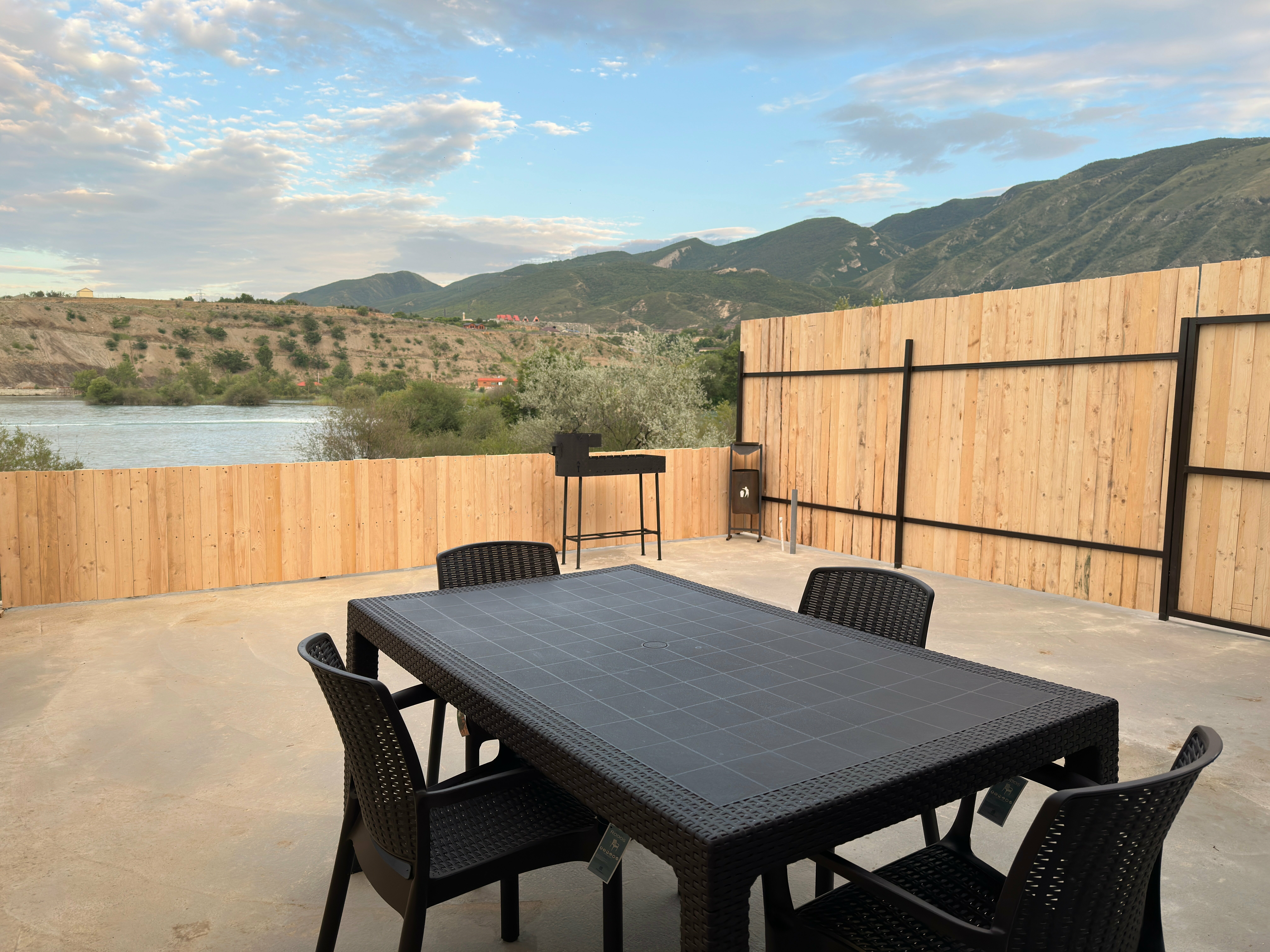 Дом с видом на горы