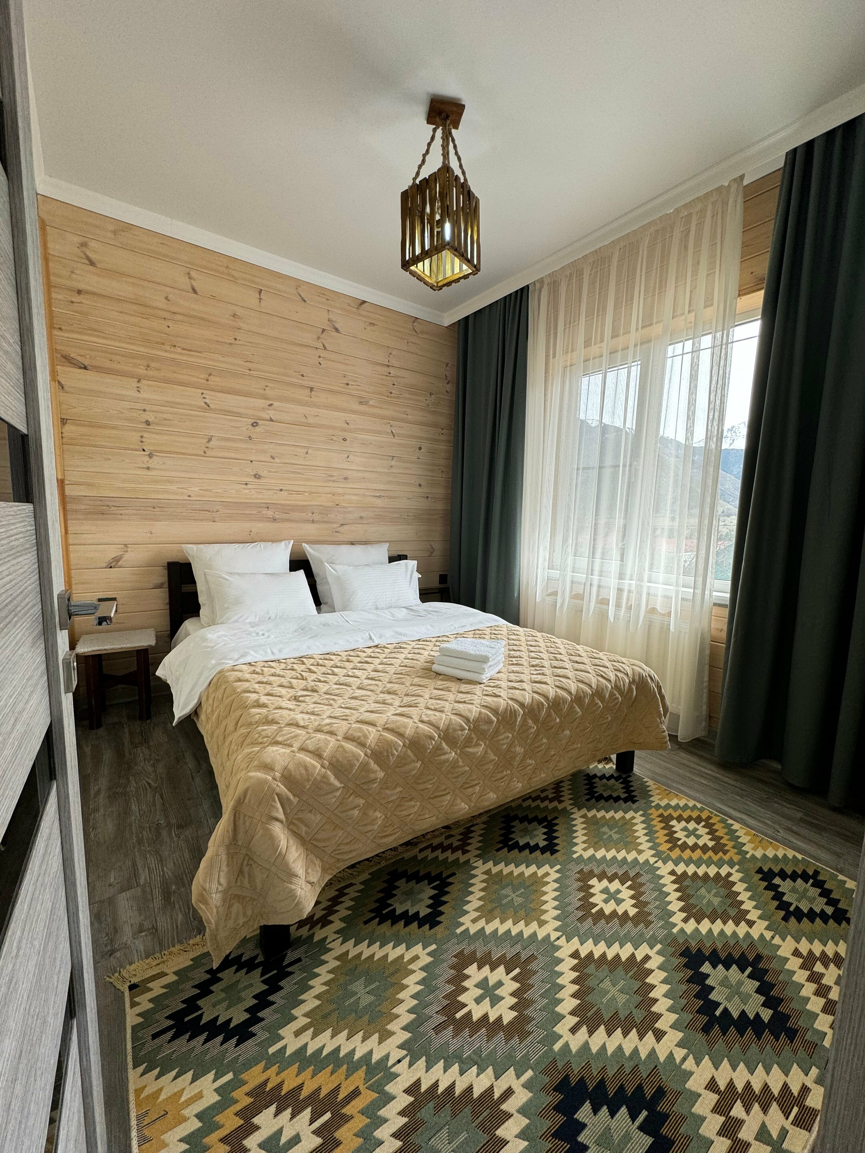 Cемейный номер с собственной ванной комнатой