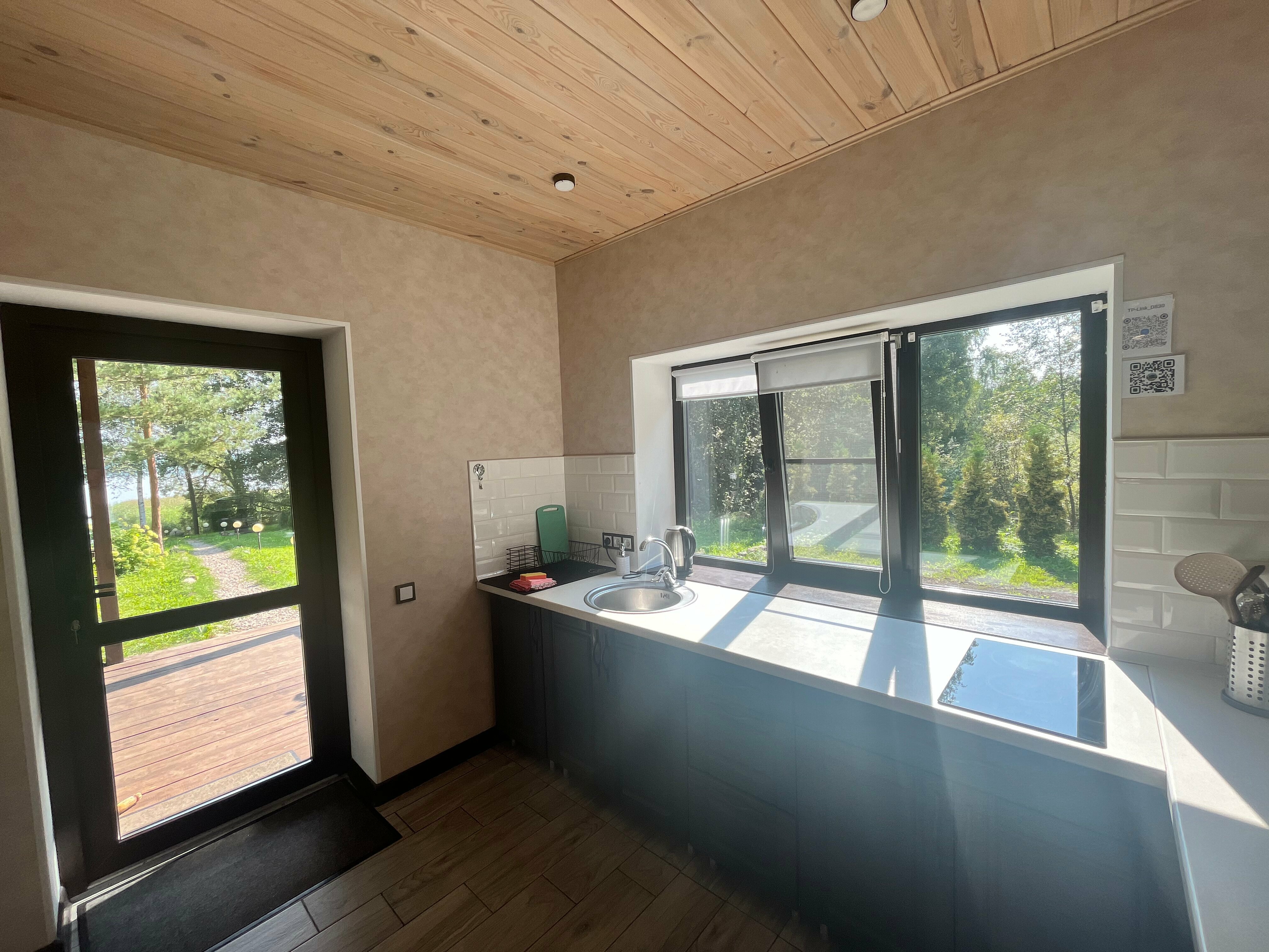 Коттедж с видом на озеро