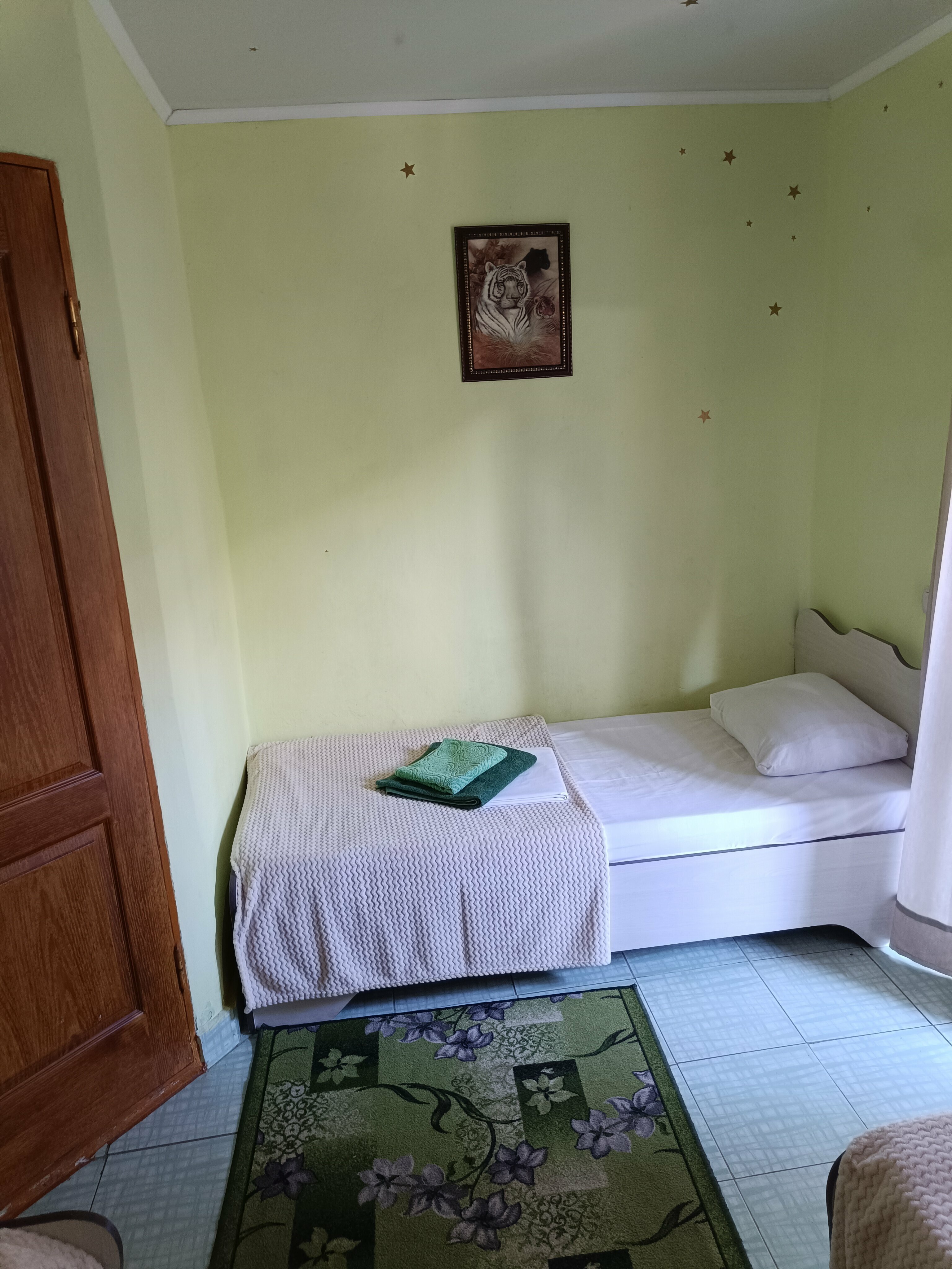 Трехместный номер с балконом