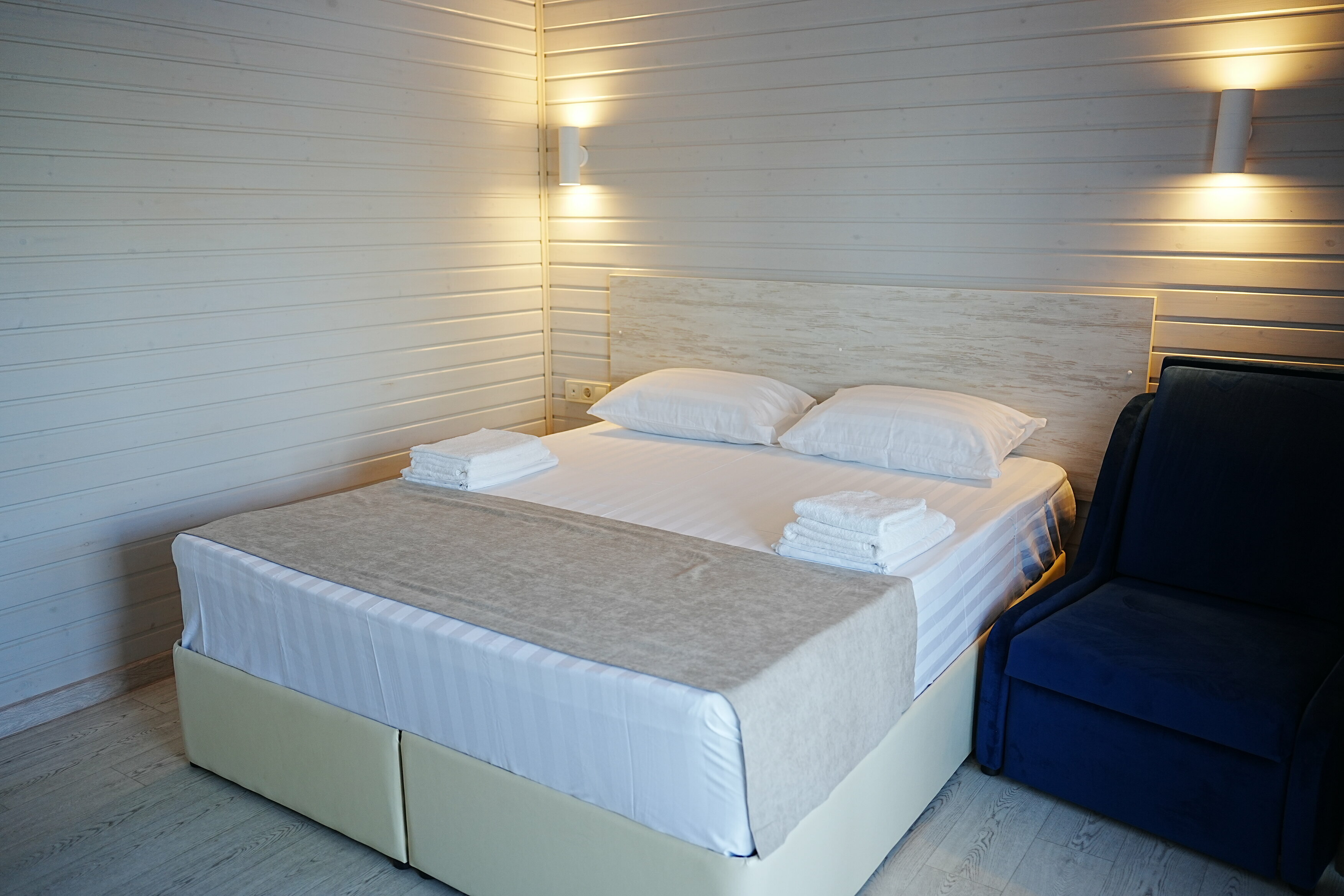 Двухместный номер с 1 кроватью или 2 отдельными кроватями и дополнительной кроватью