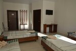 Кровать в 4-местном общем номере в Медведефф