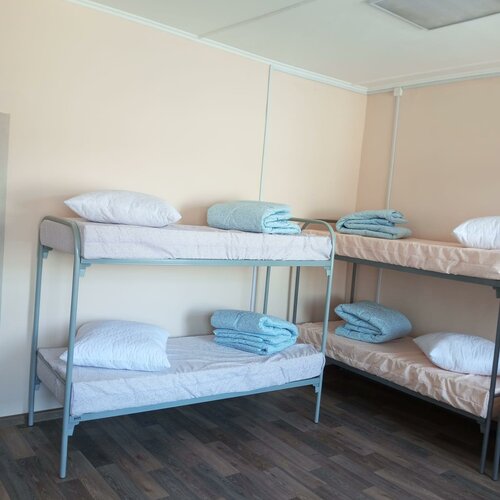 Кровать в 10-местном общем номере в Хостел 88