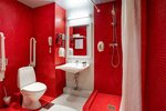 Номер комфорт для людей с ограниченными физическими возможностями в Red Stars