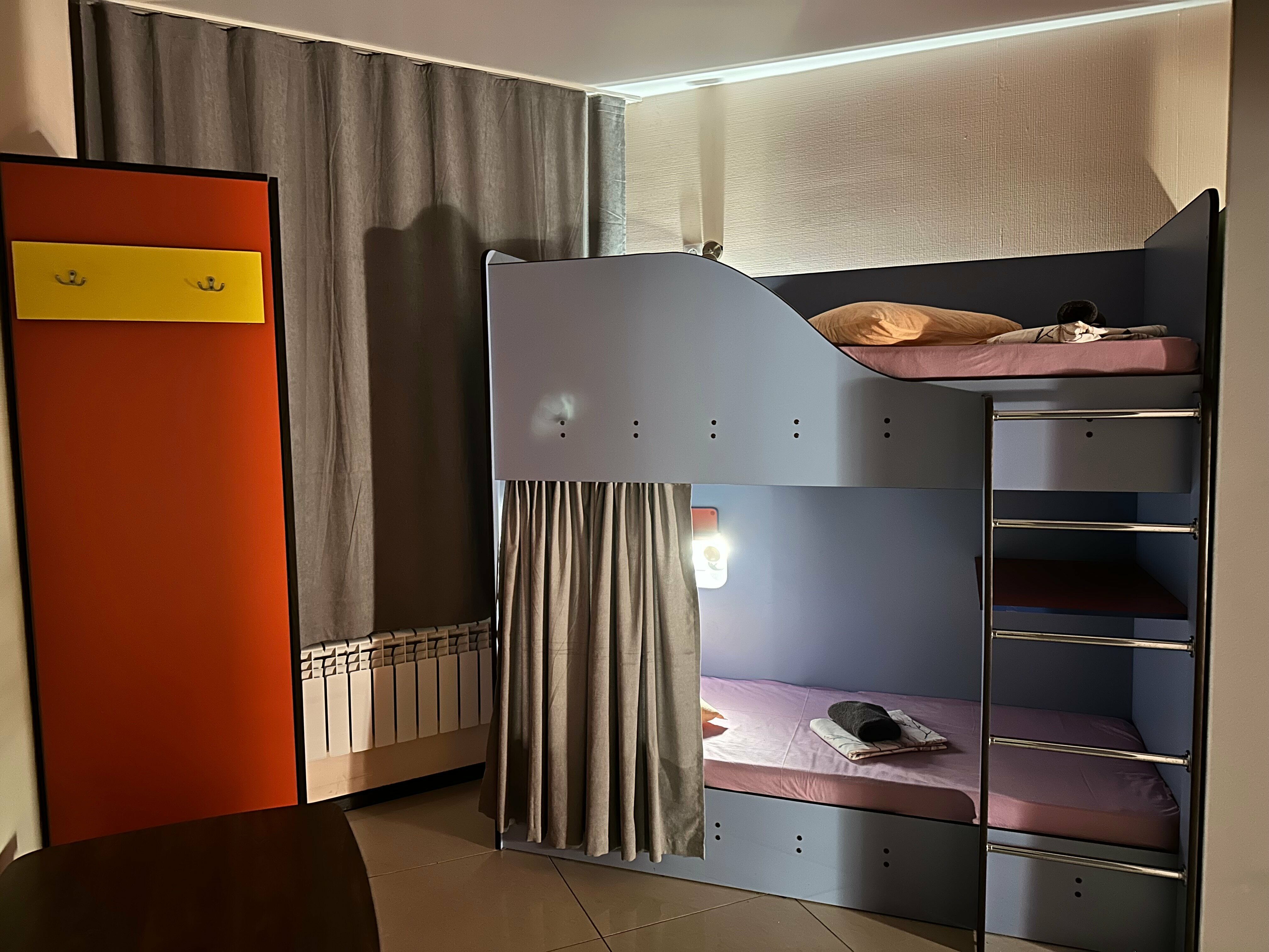 Общий номер для женщин с 8 кроватями