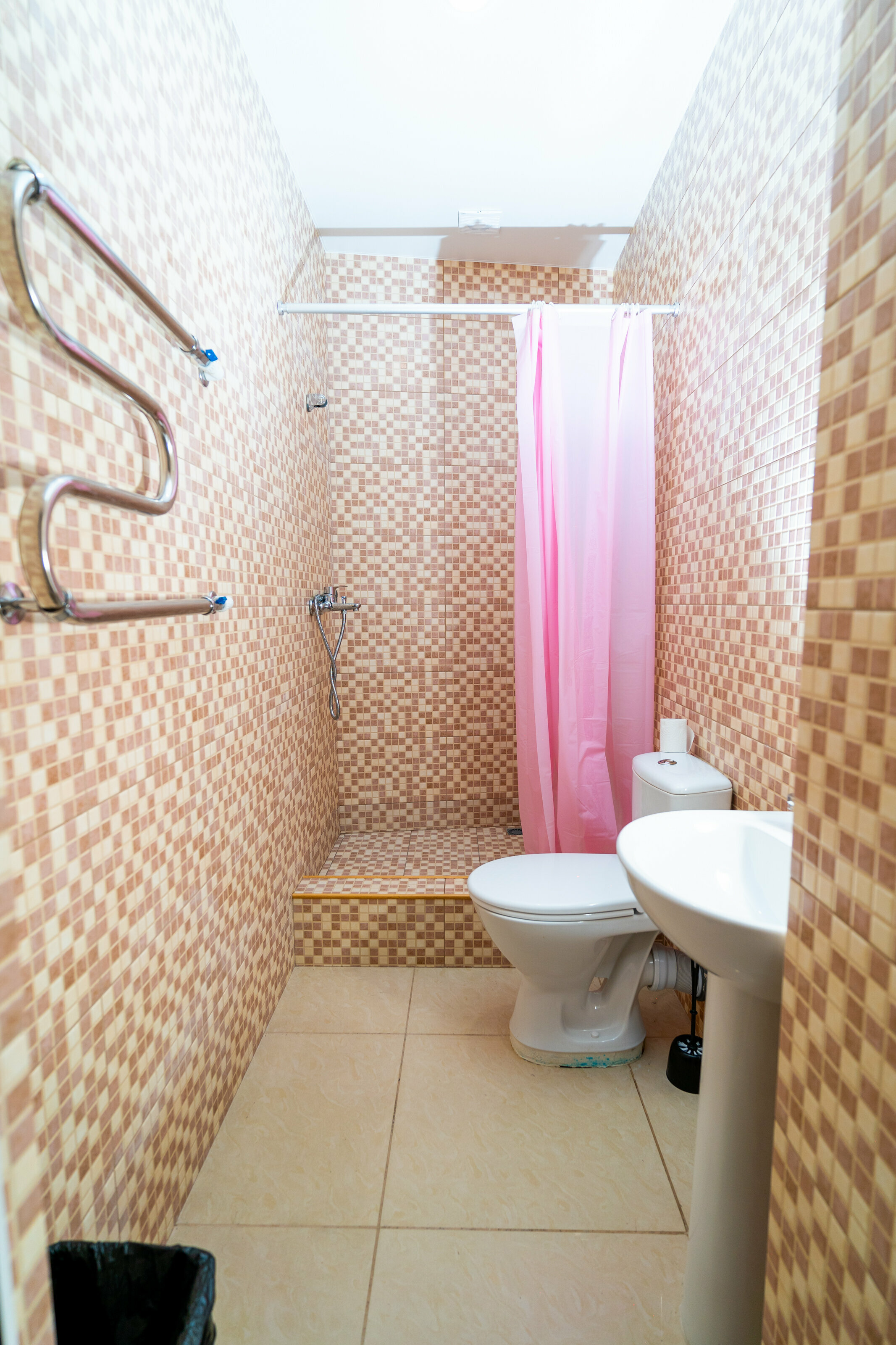 Общий номер для женщин с 8 кроватями