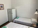 Номер стандарт с 2 односпальными и 1 двуспальной кроватью в Тополя