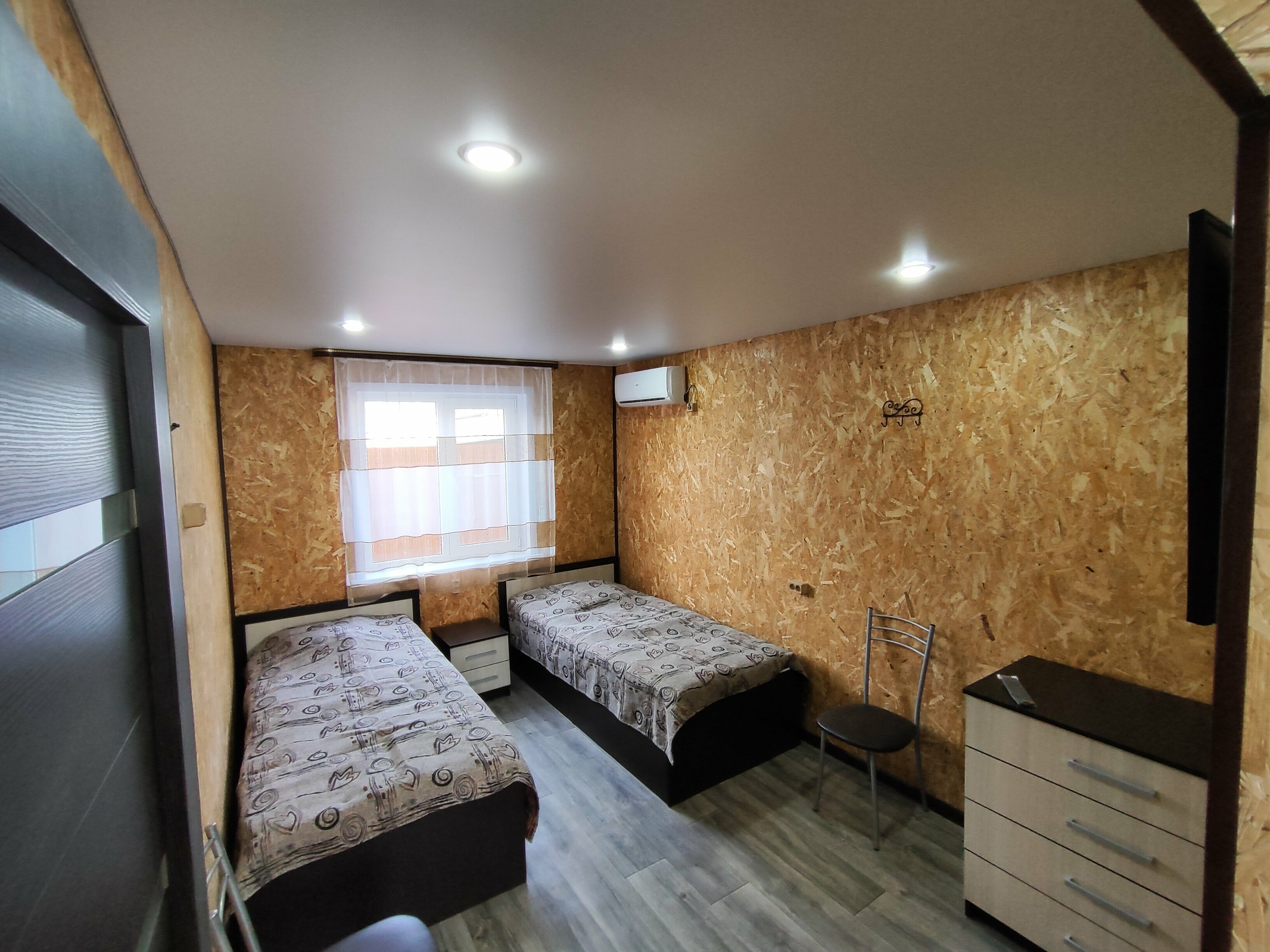 Улучшенный четырехместный номер