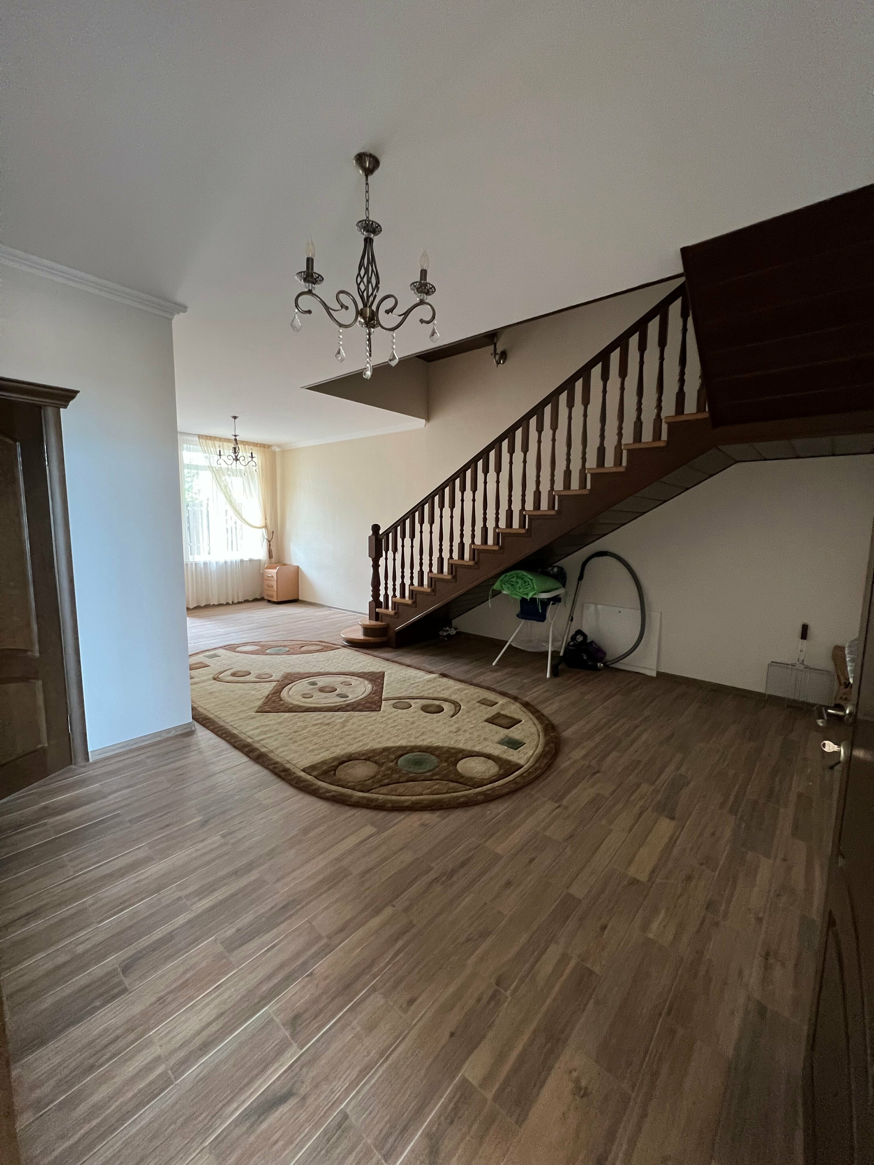 Дом с 4 спальнями