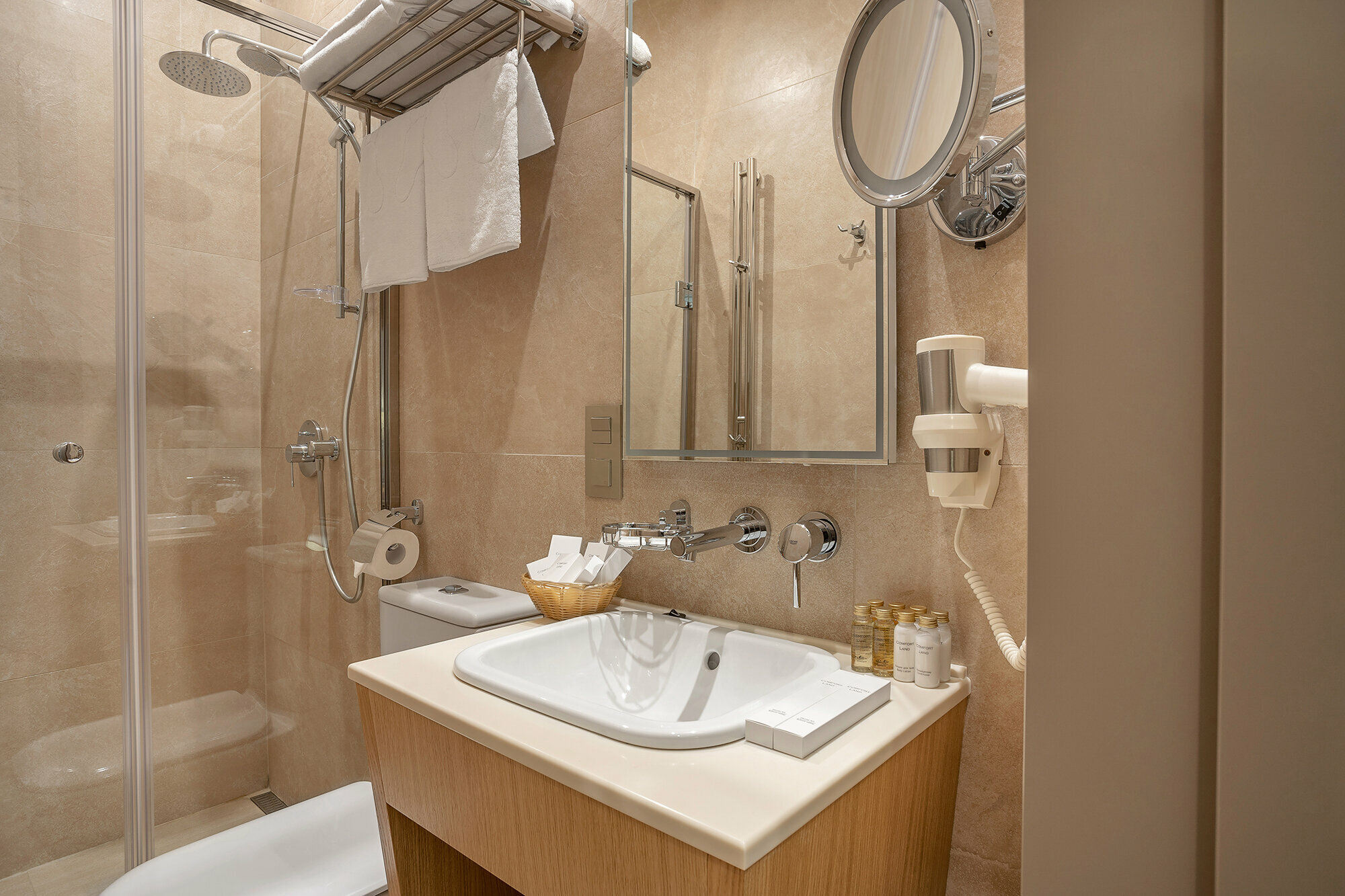 Улучшенный трехместный номер