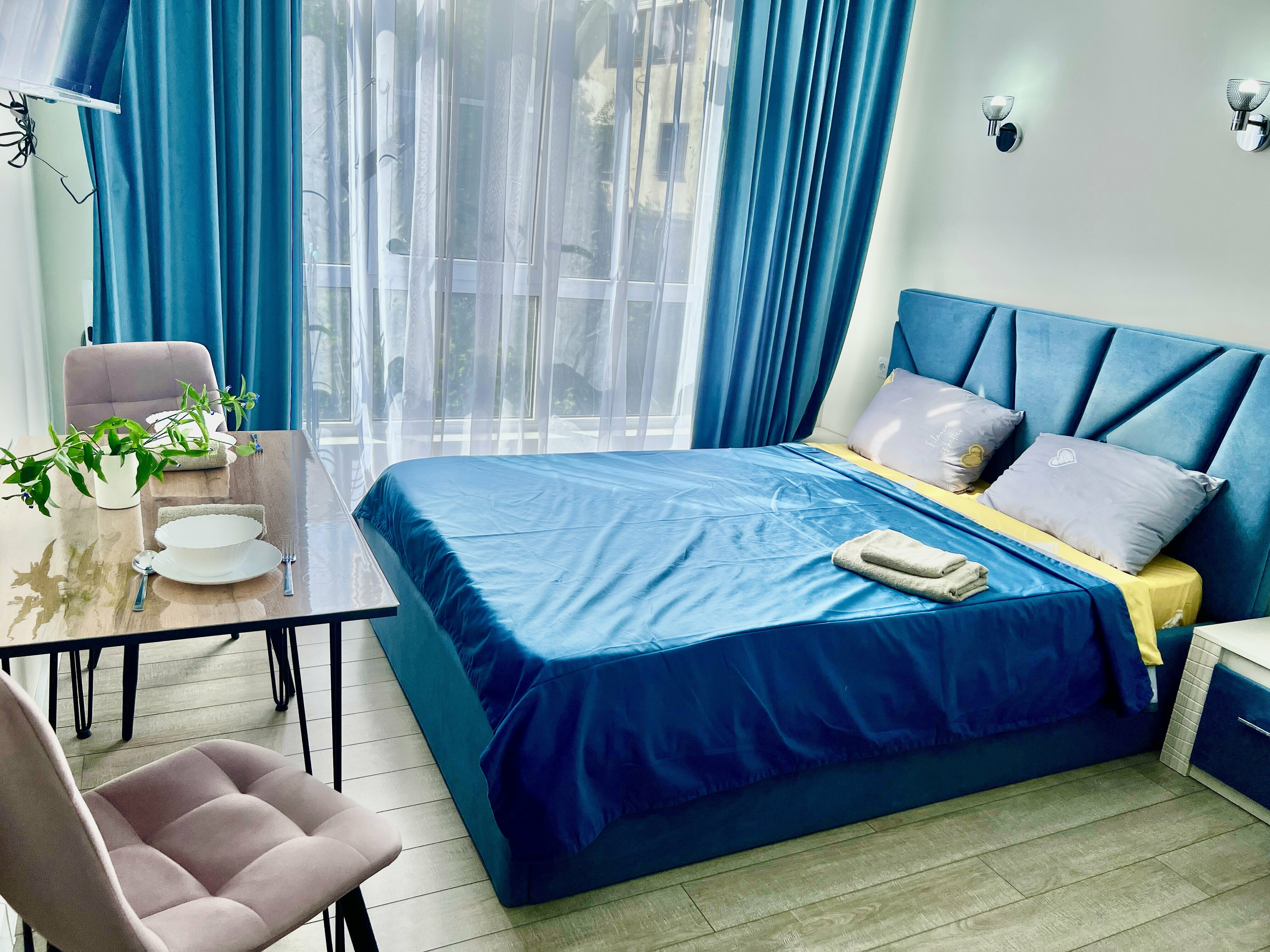 Четырехместный номер с балконом