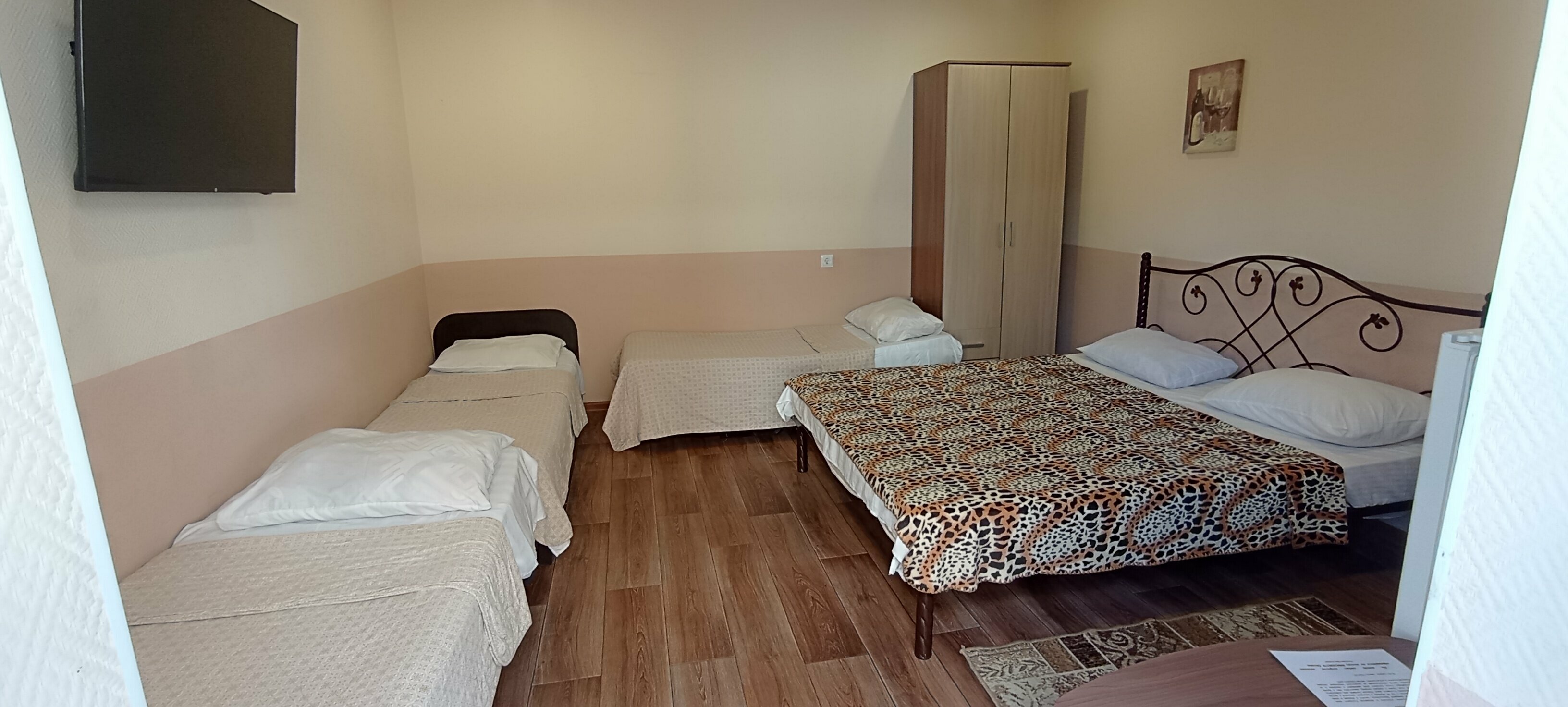 Двухместный с 1 кроватью или 2 отдельными кроватями и душем