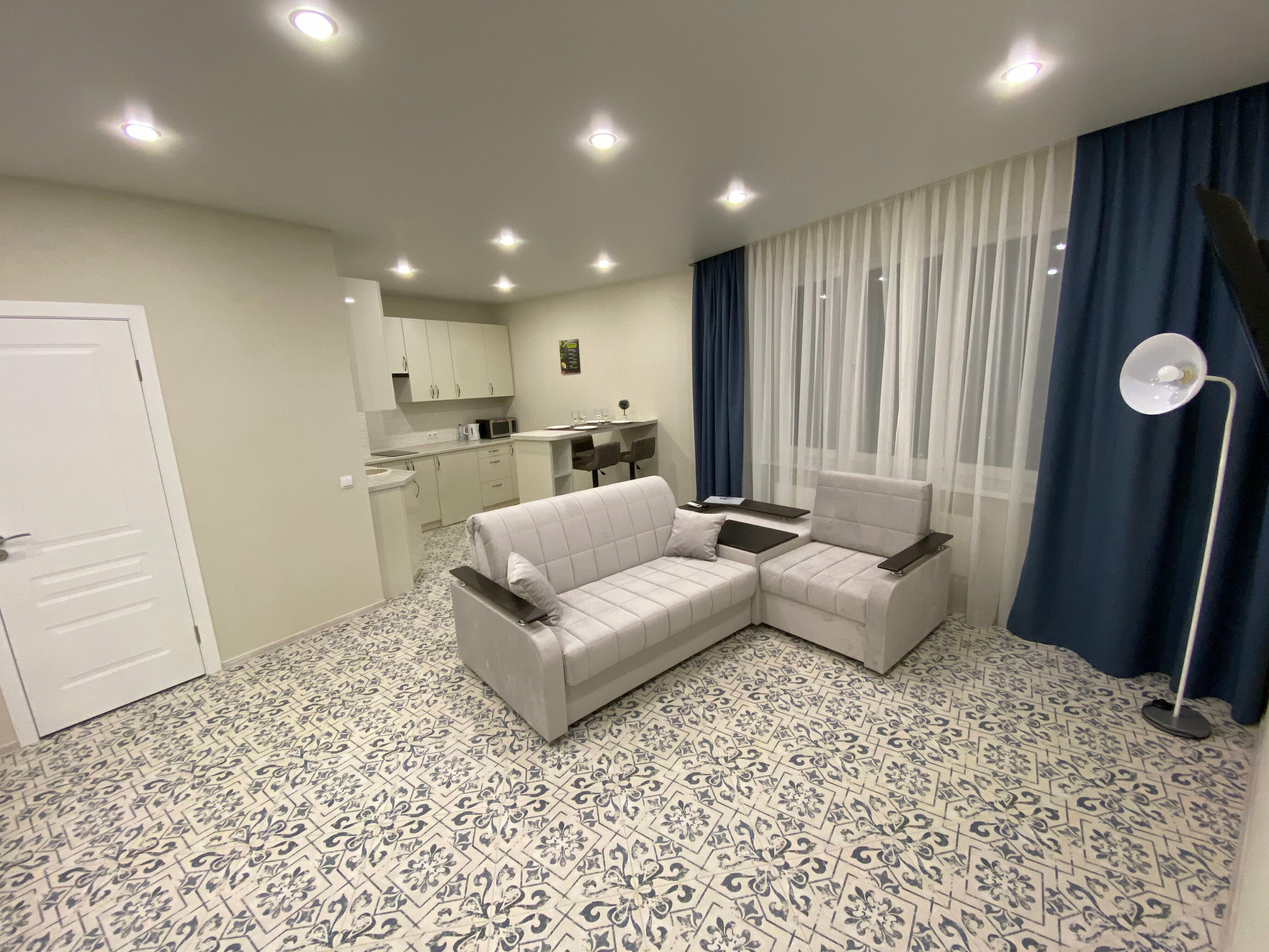 Четырехместный номер с ванной комнатой