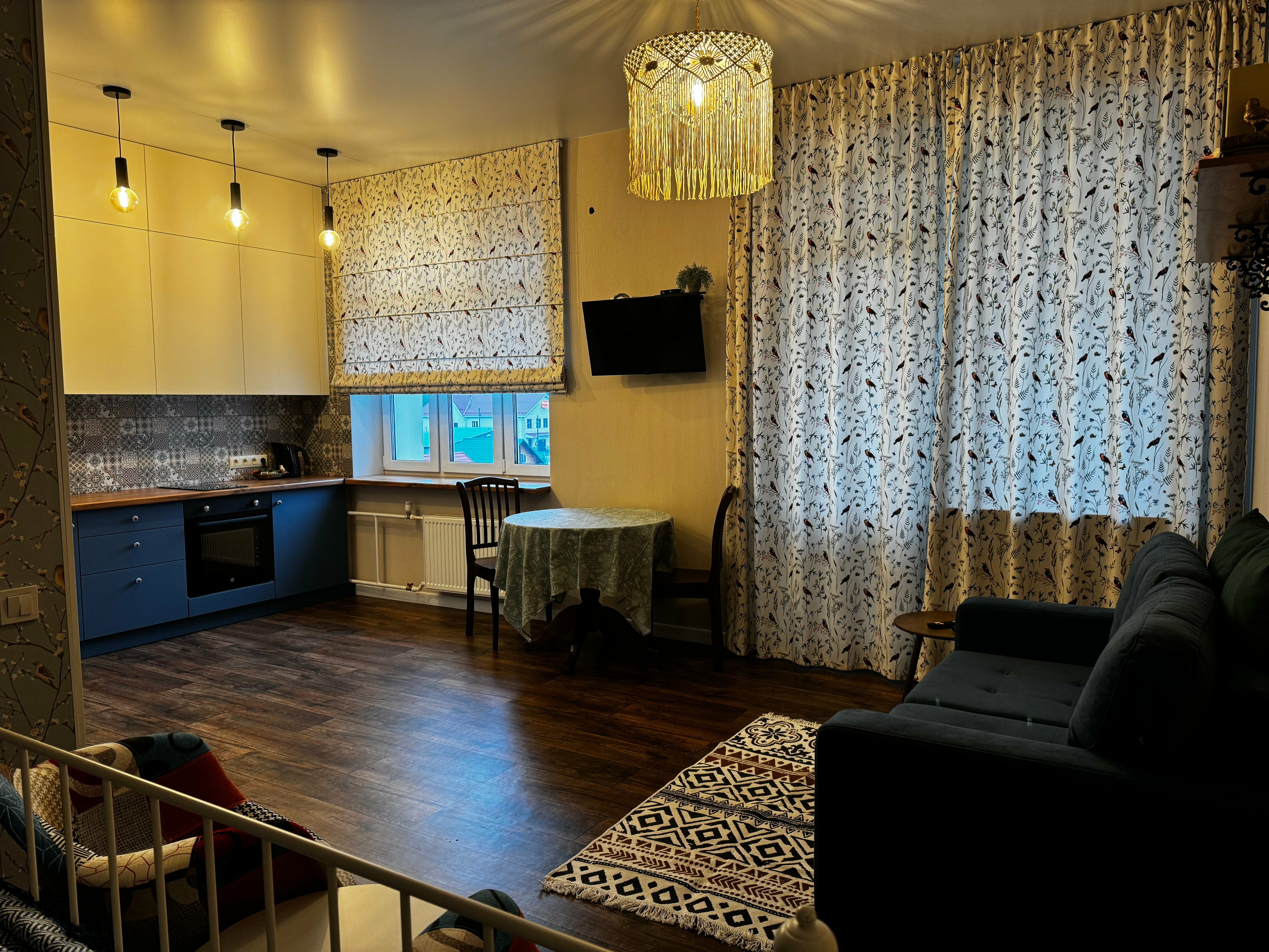 Семейный номер с видом на горы