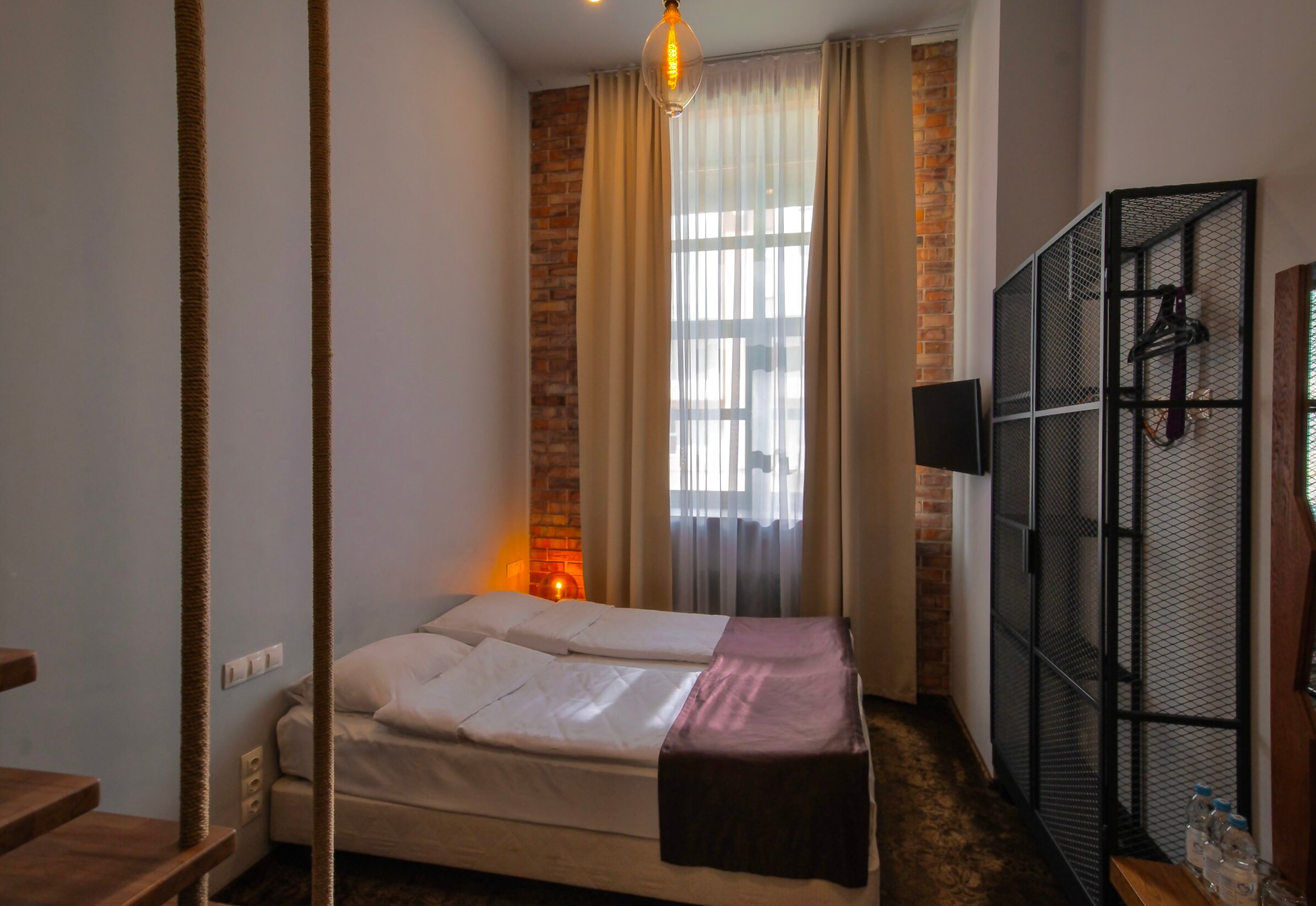 Трехместный номер с душем