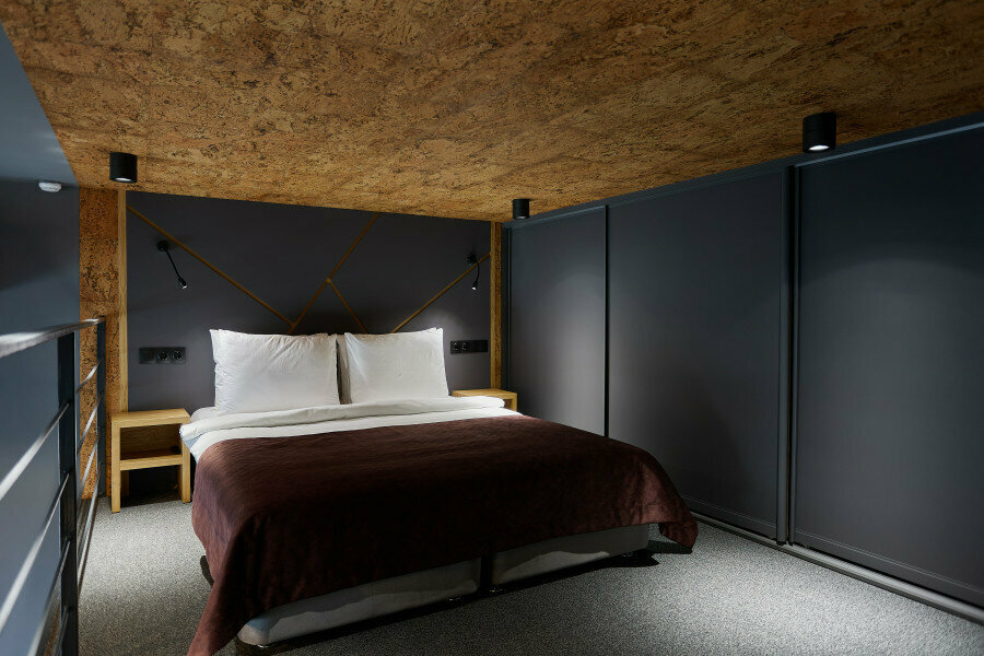 Двухуровневая студия для 2-4 гостей с шикарным видом из окна