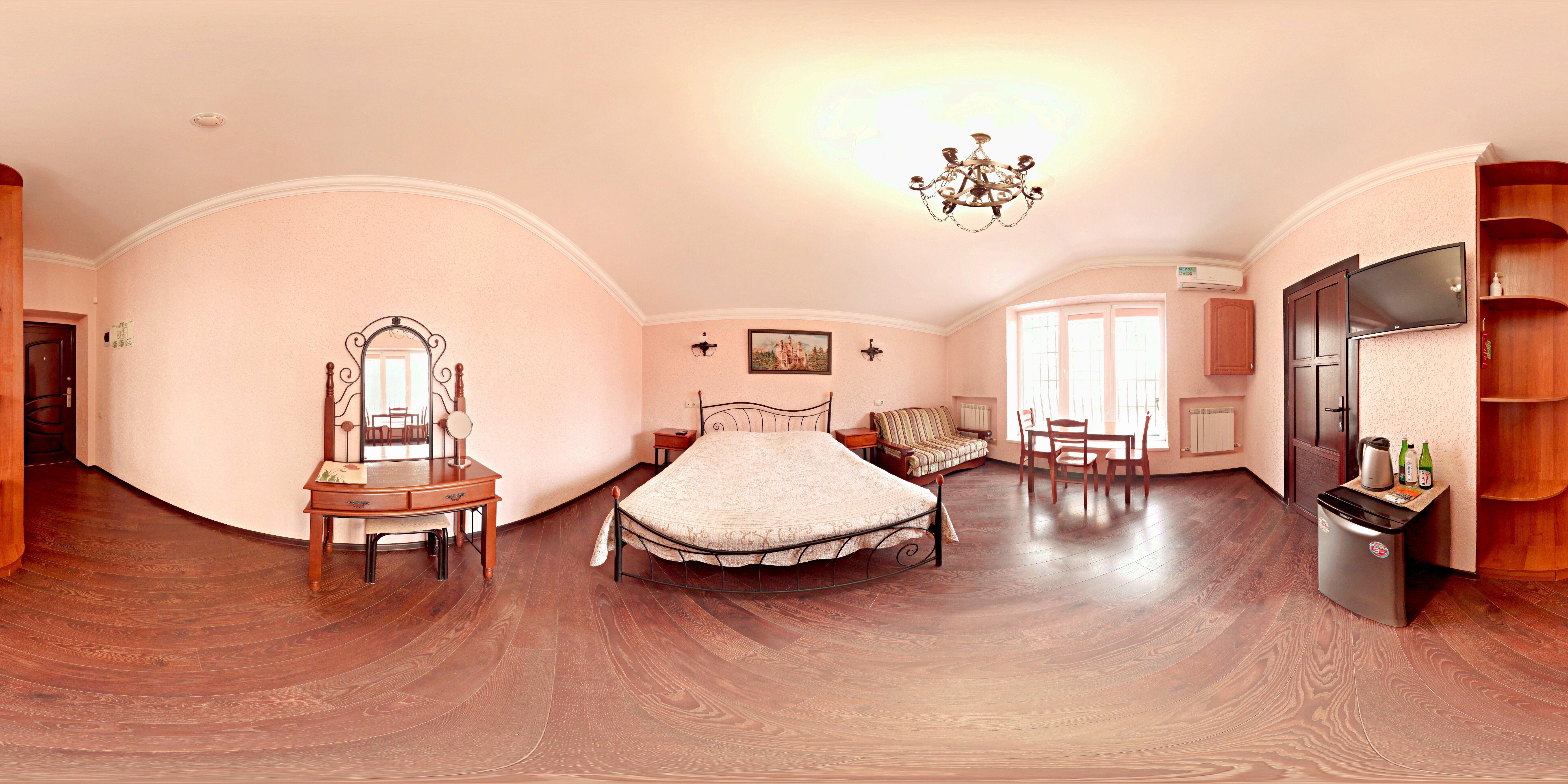 Улучшенный номер с кроватью размера «king-size»