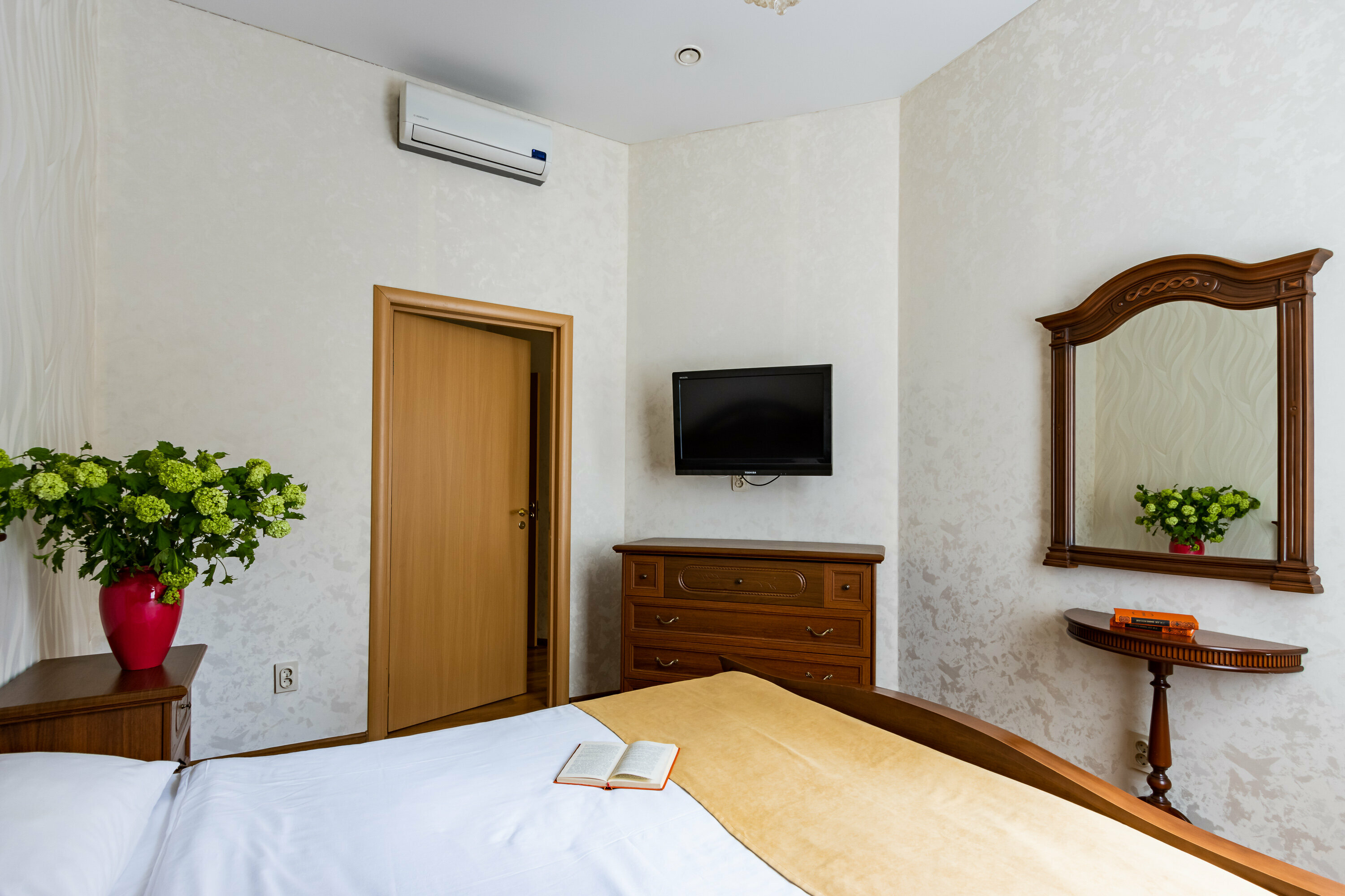 Улучшенный двухместный номер с 1 кроватью