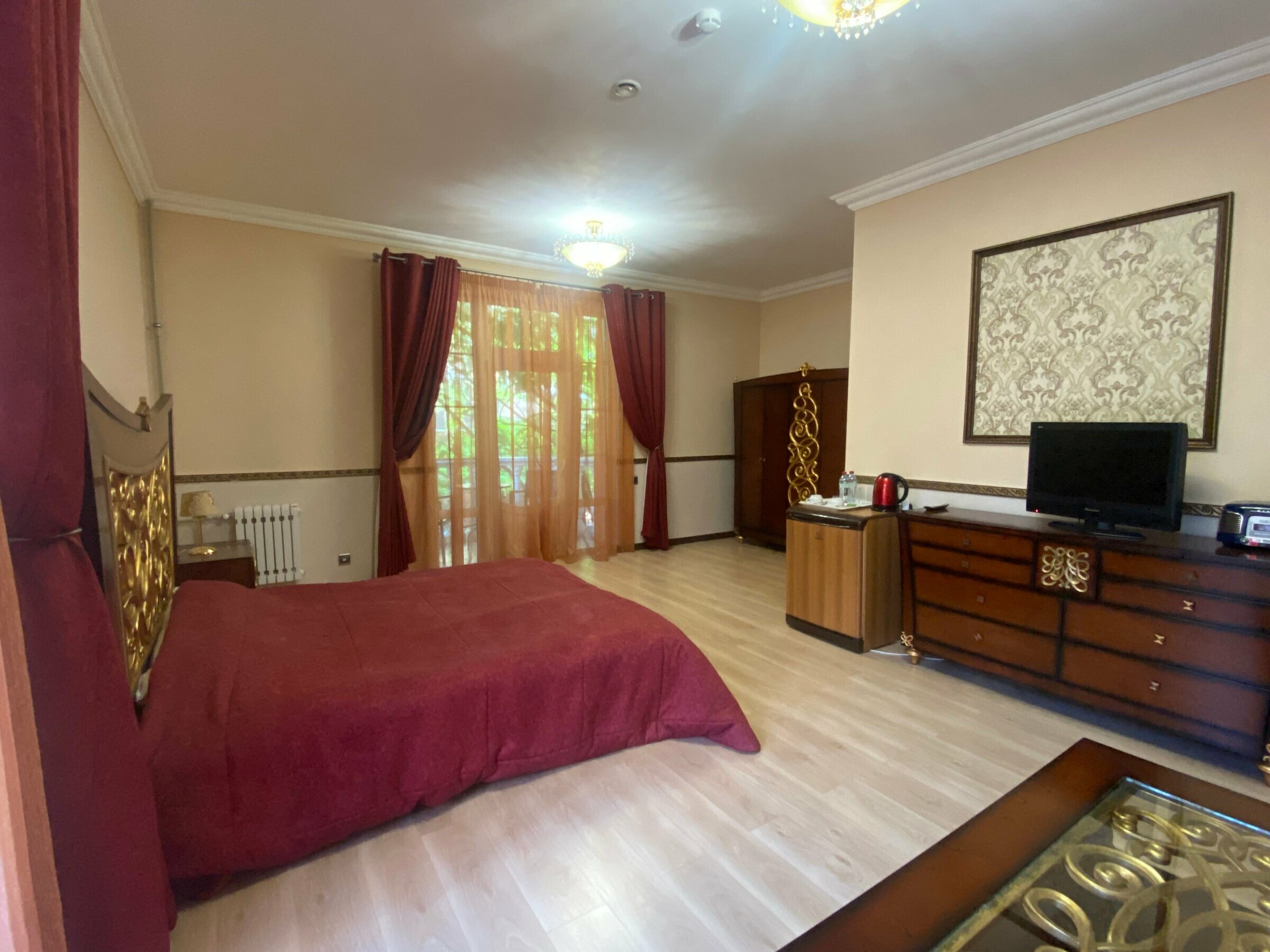 Большой двухместный номер с 1 кроватью