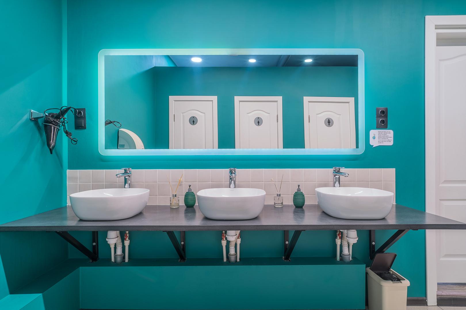 Кровать в общем 6-местном номере для женщин