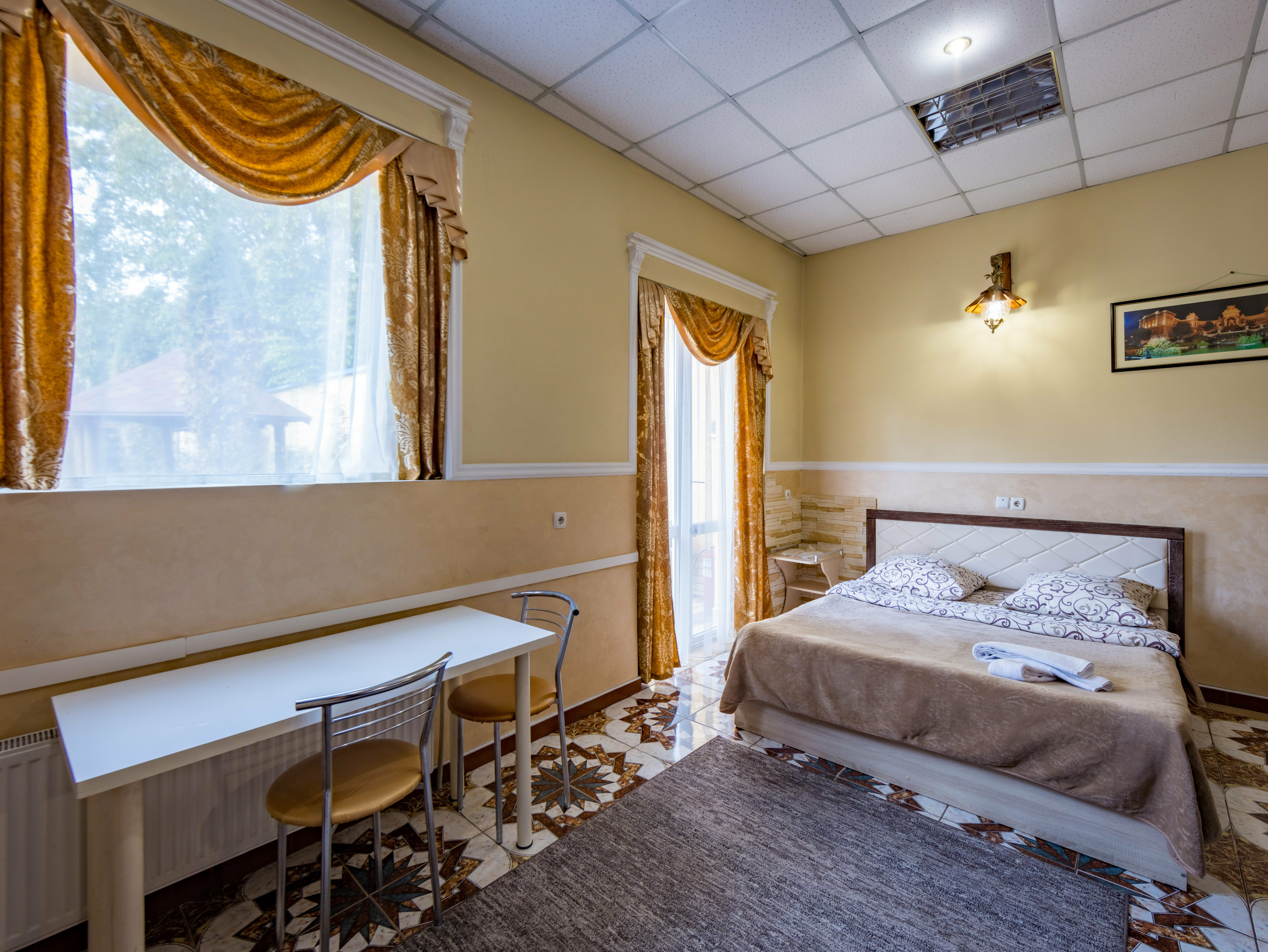 Большой двухместный номер с 1 кроватью