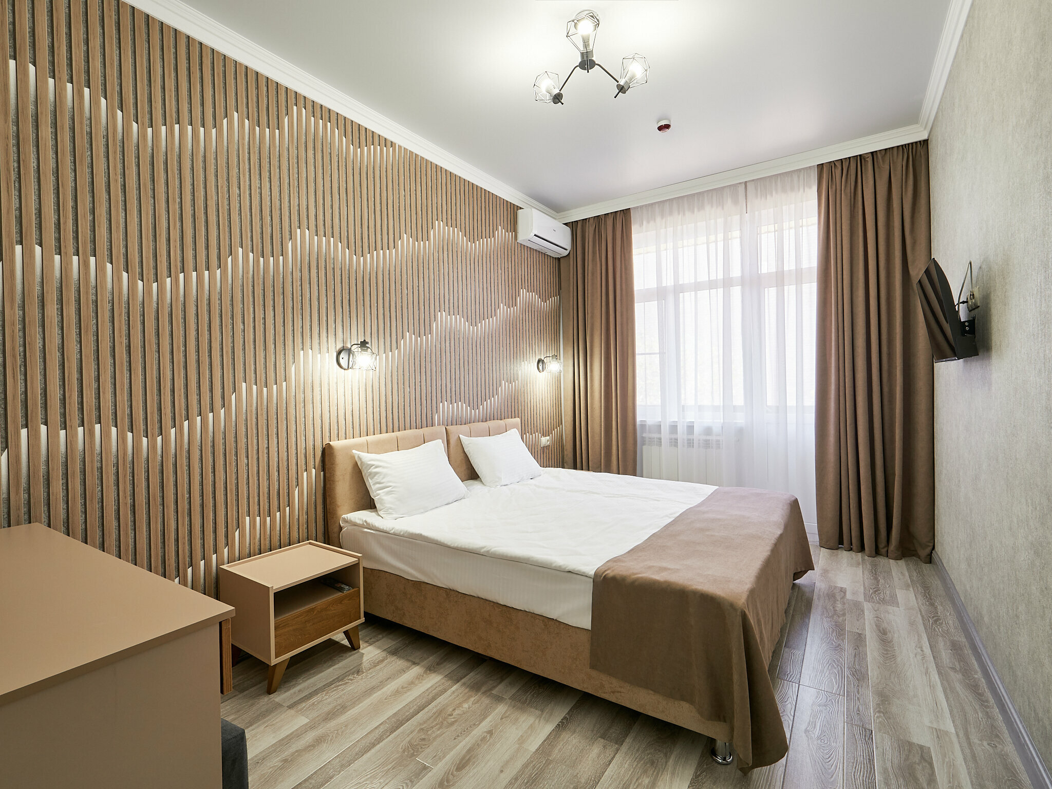 Трехместный номер с балконом