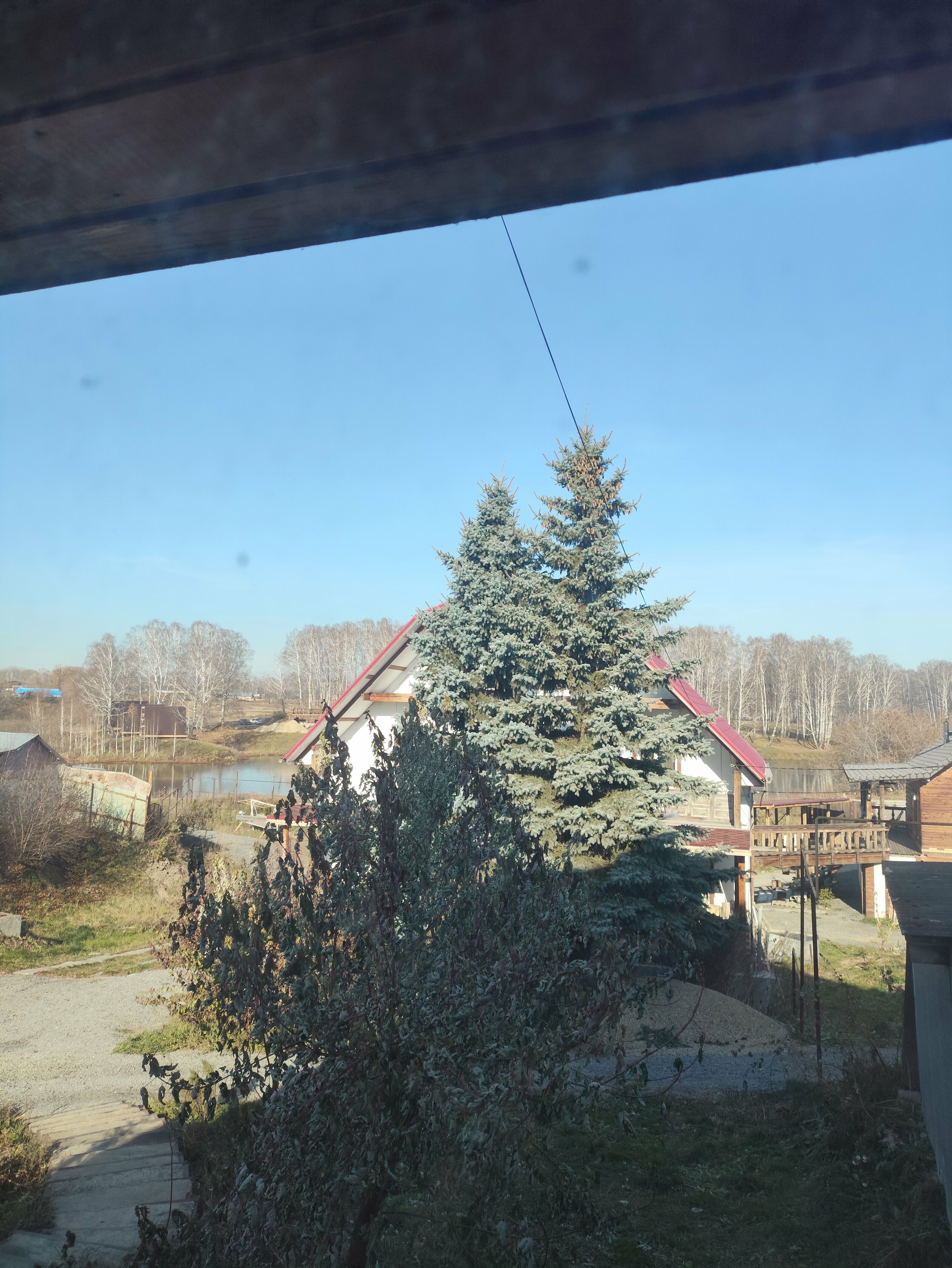 Дом с видом на озеро