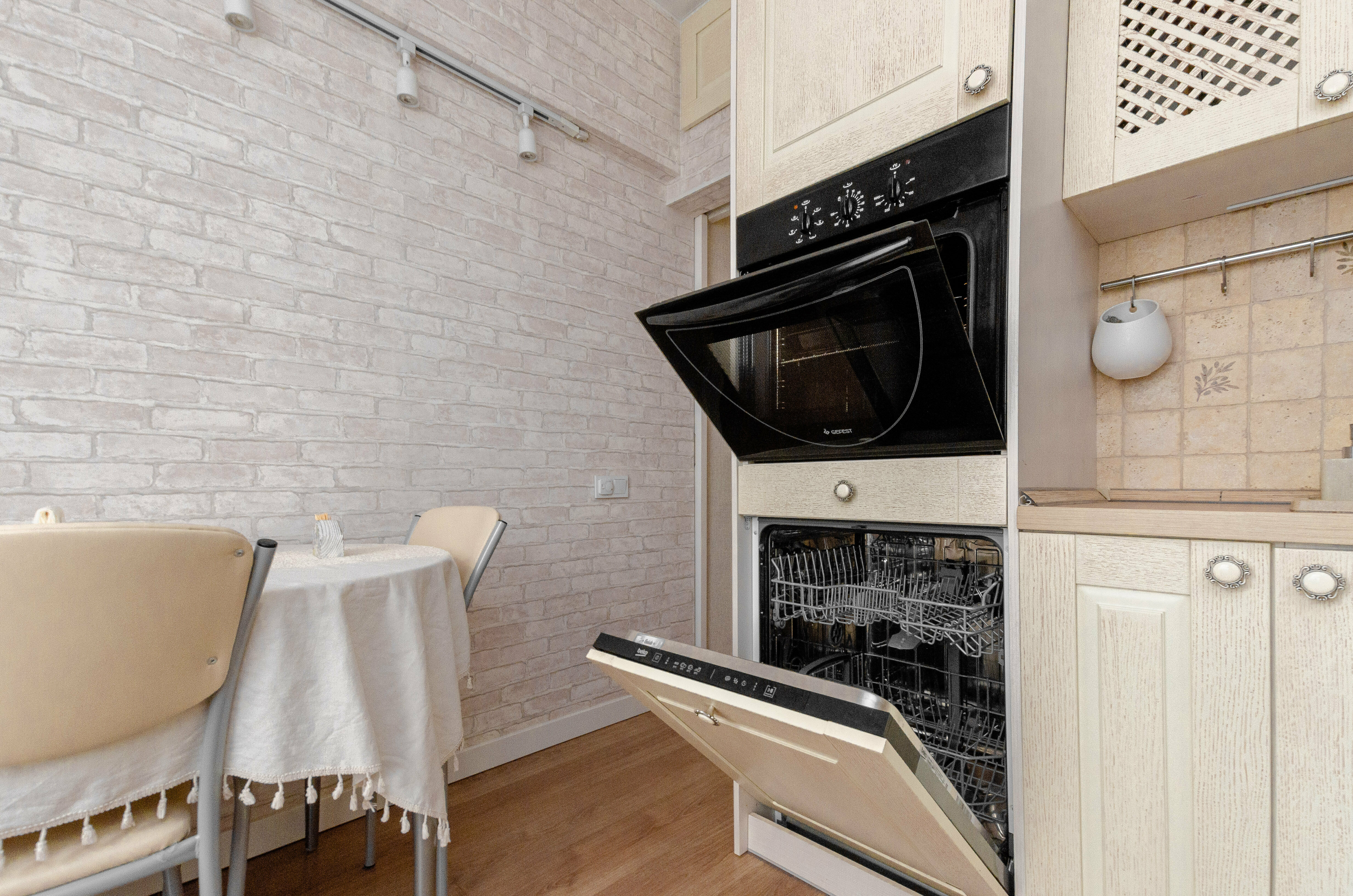 Cемейный номер с собственной ванной комнатой