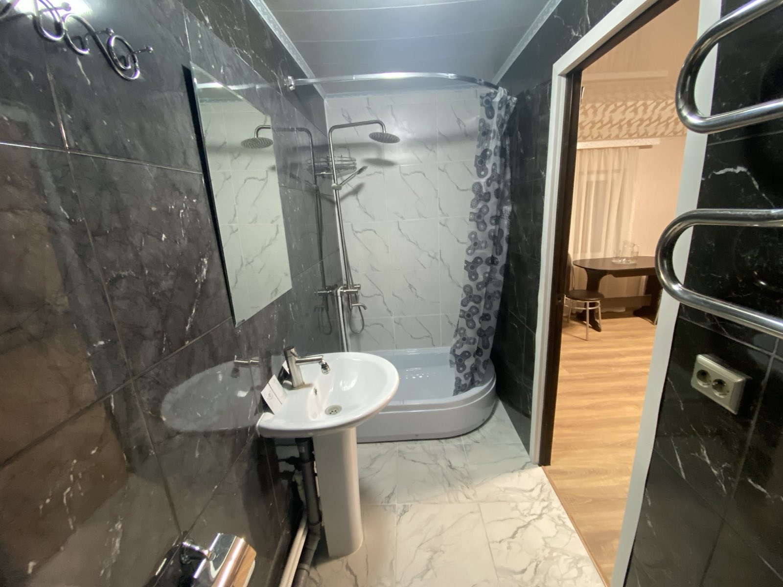 Большой двухместный номер с 1 кроватью