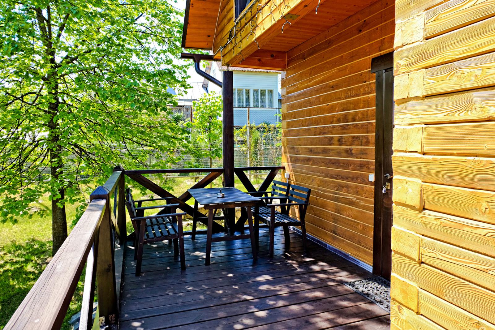 Коттедж с балконом