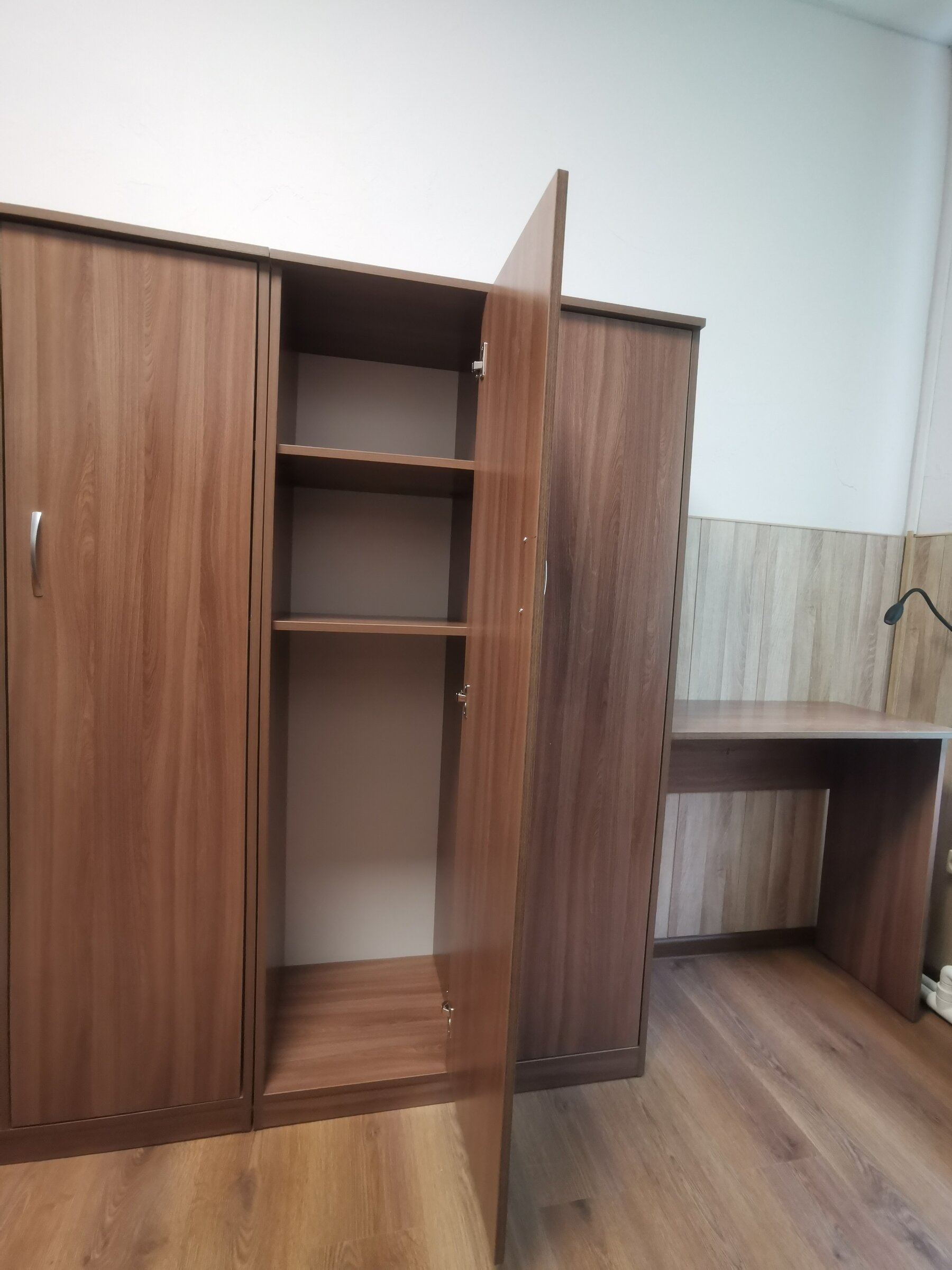 Кровать в общем номере для женщин с 4 кроватями