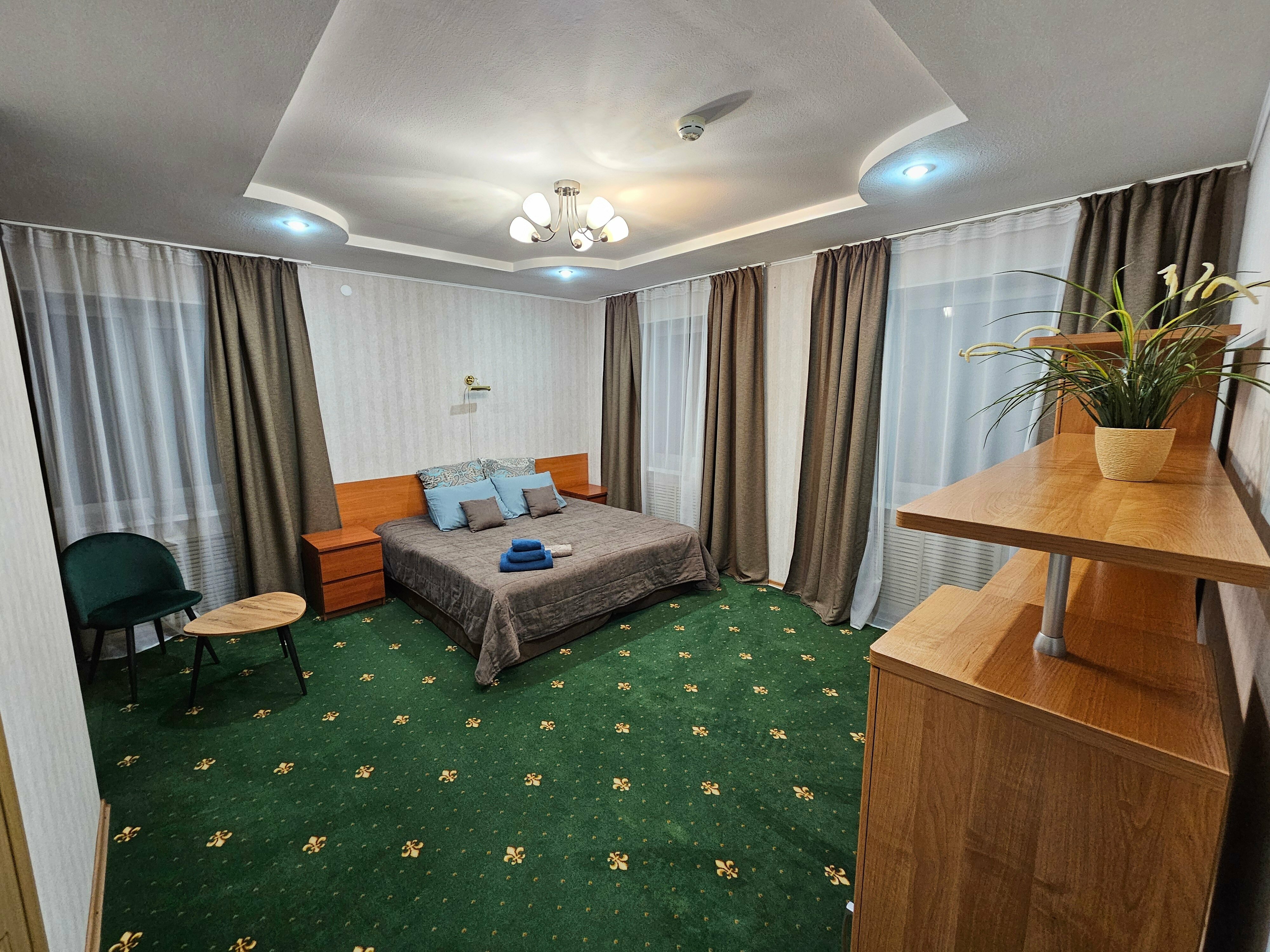 Cемейный номер с собственной ванной комнатой