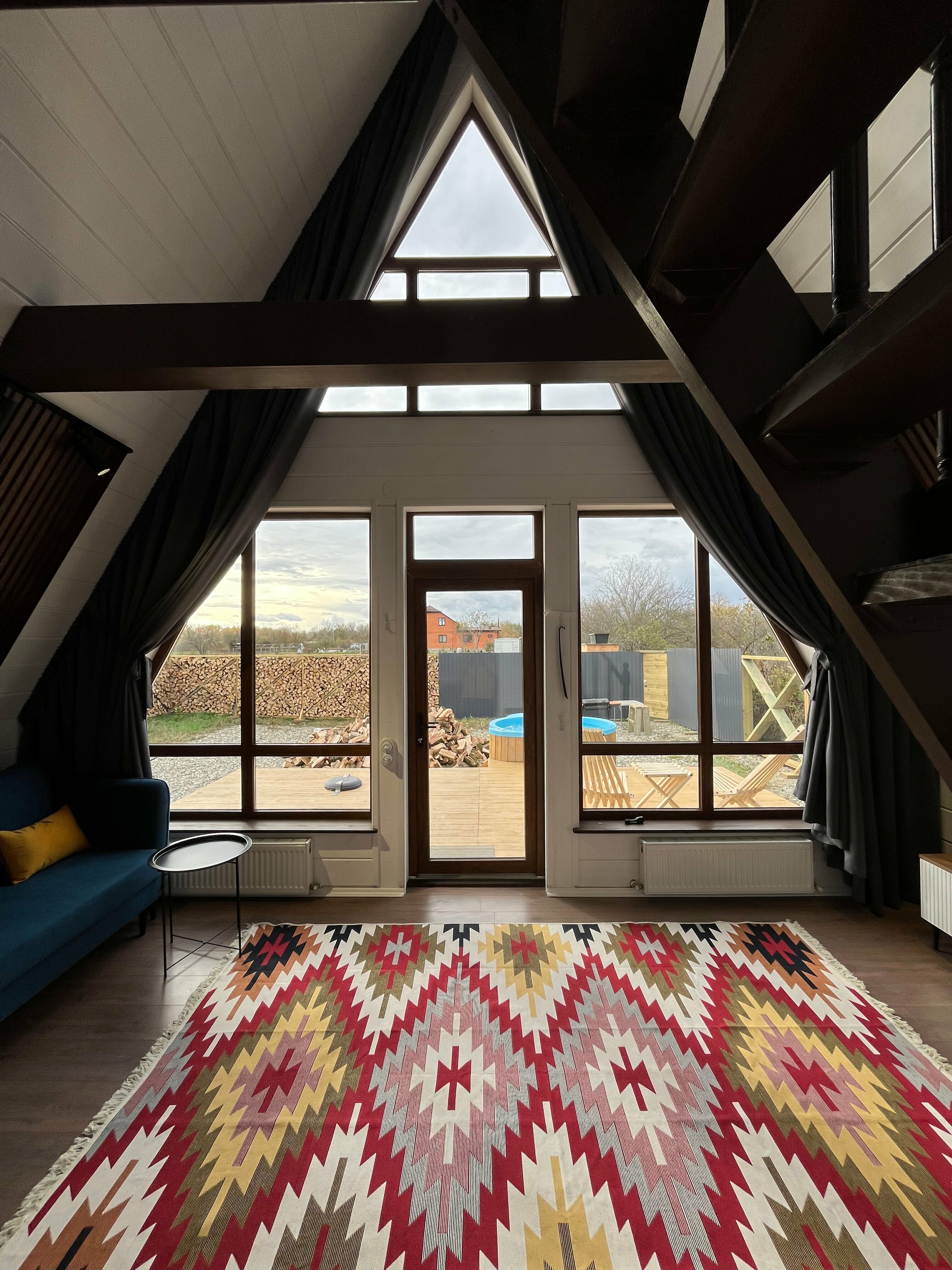 Шале у реки и леса (джакузи оплачивается отдельно - 4000р)