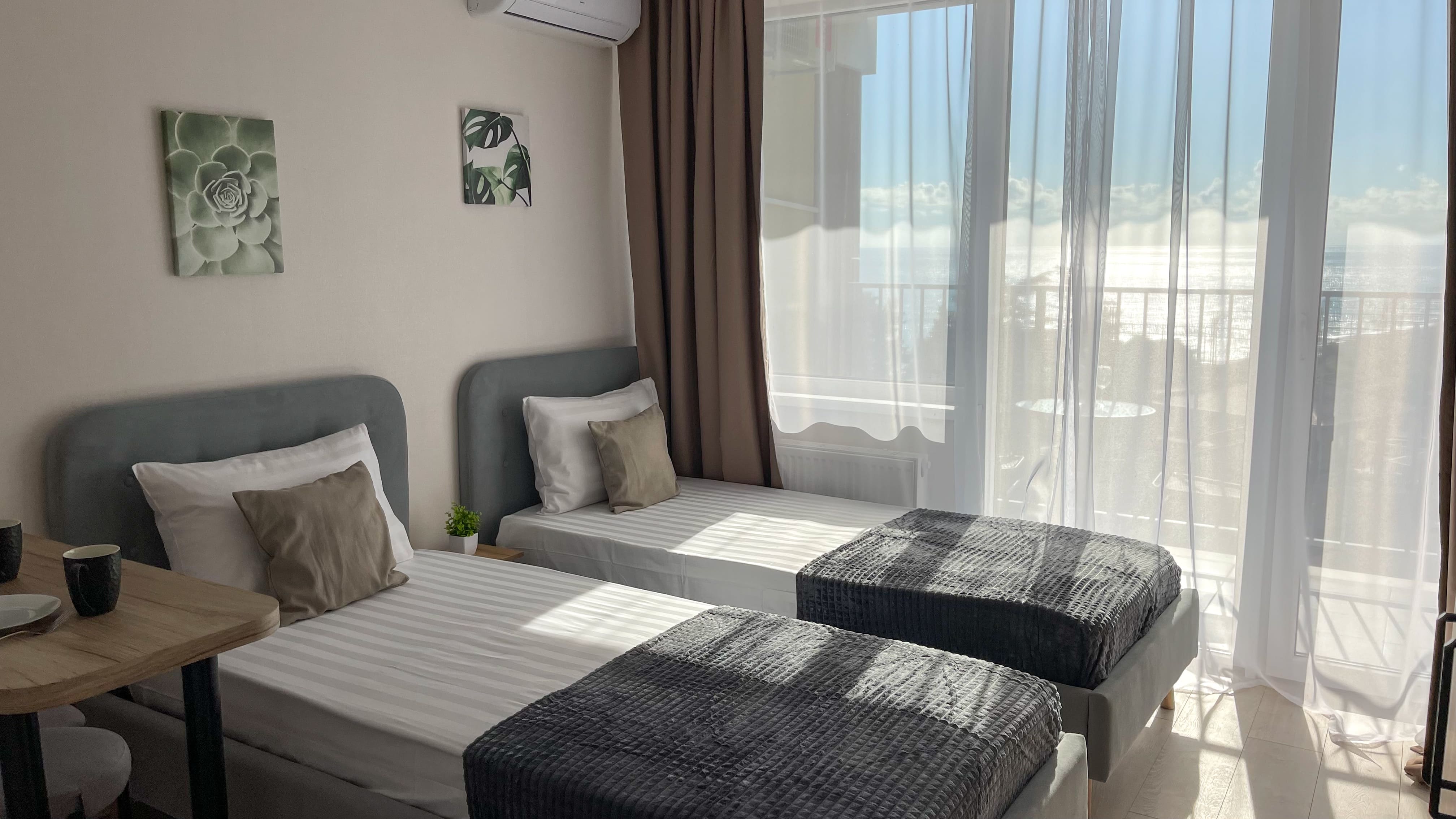 Апартаменты с балконом