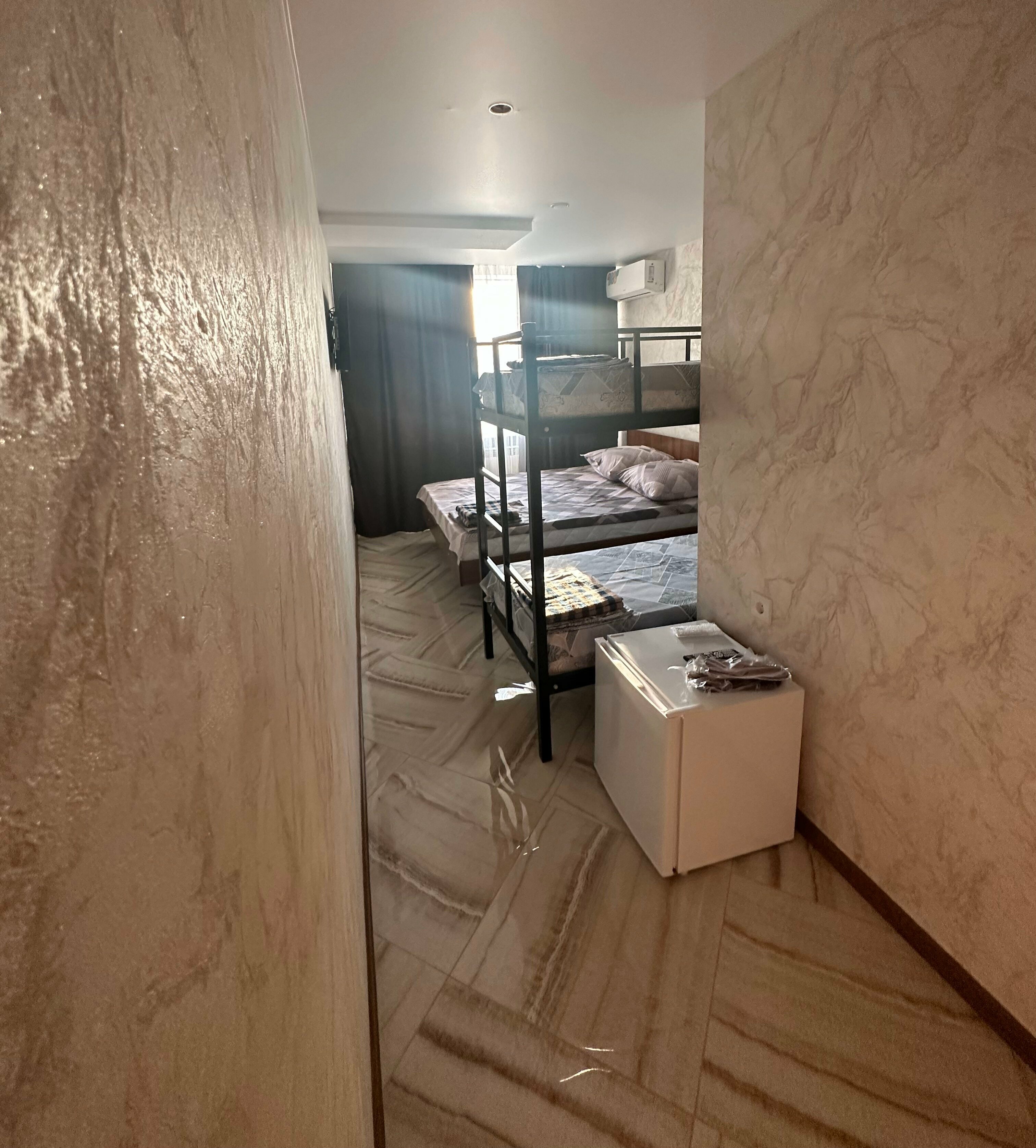 Трехместный номер с душем