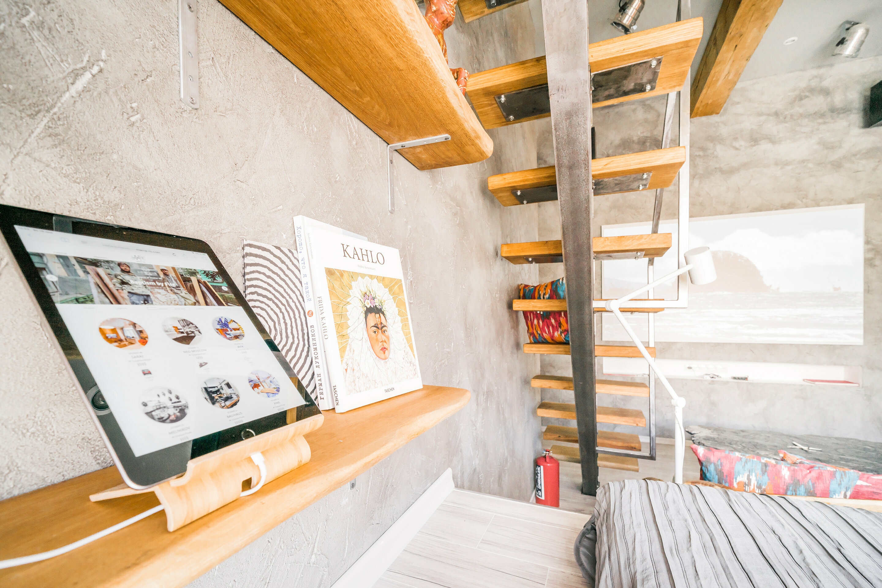 Двухуровневый номер-студия