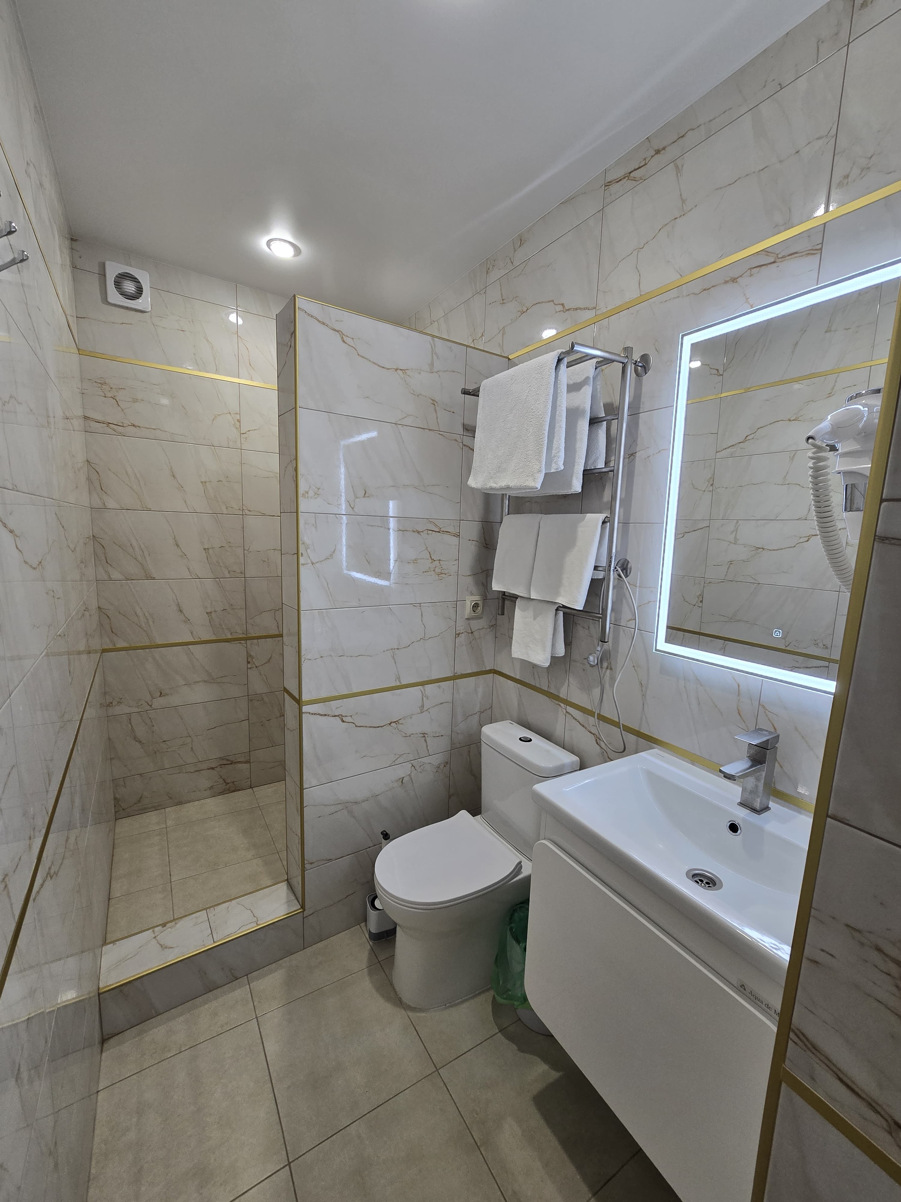 Семейный номер