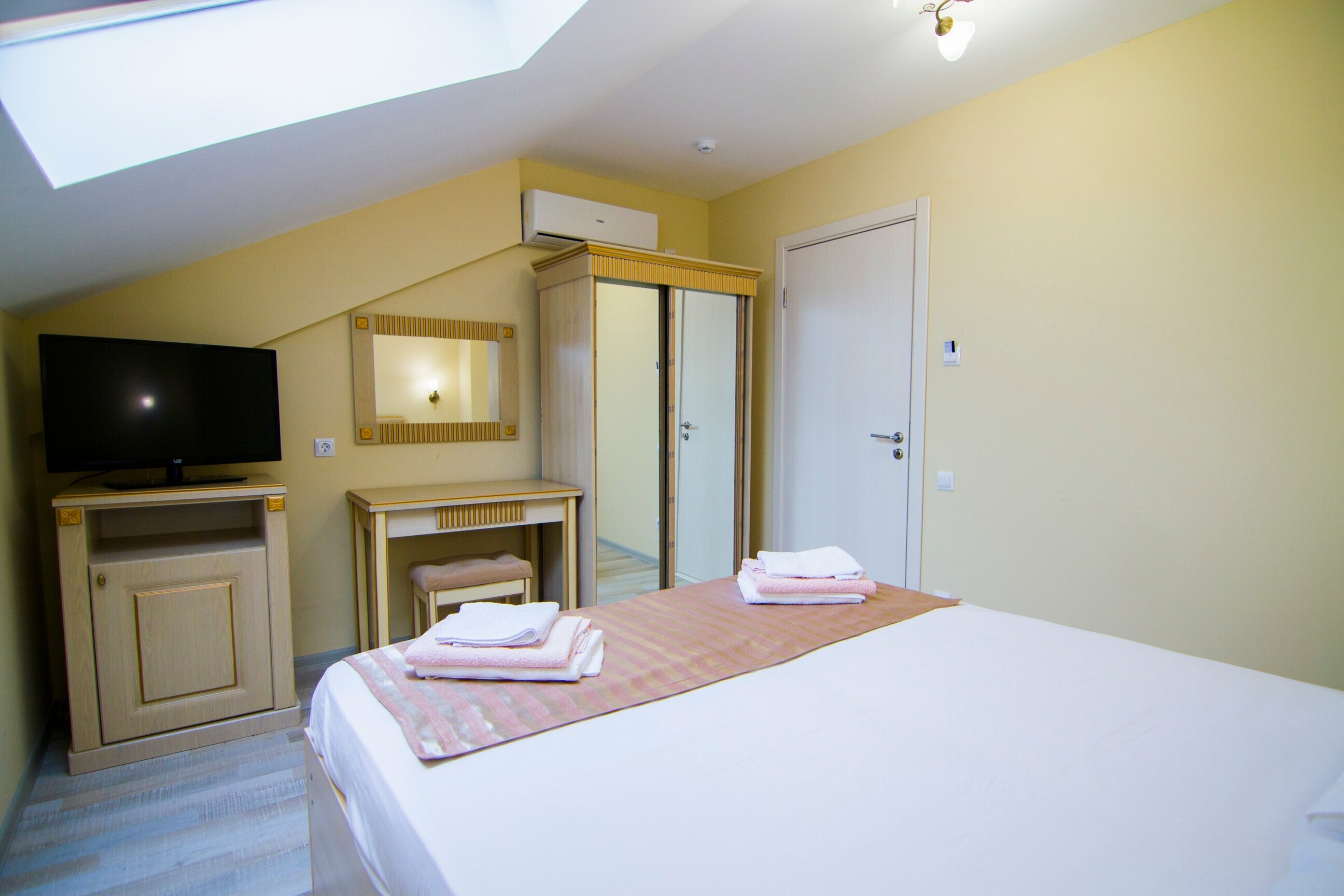 Номер Эконом мансарда