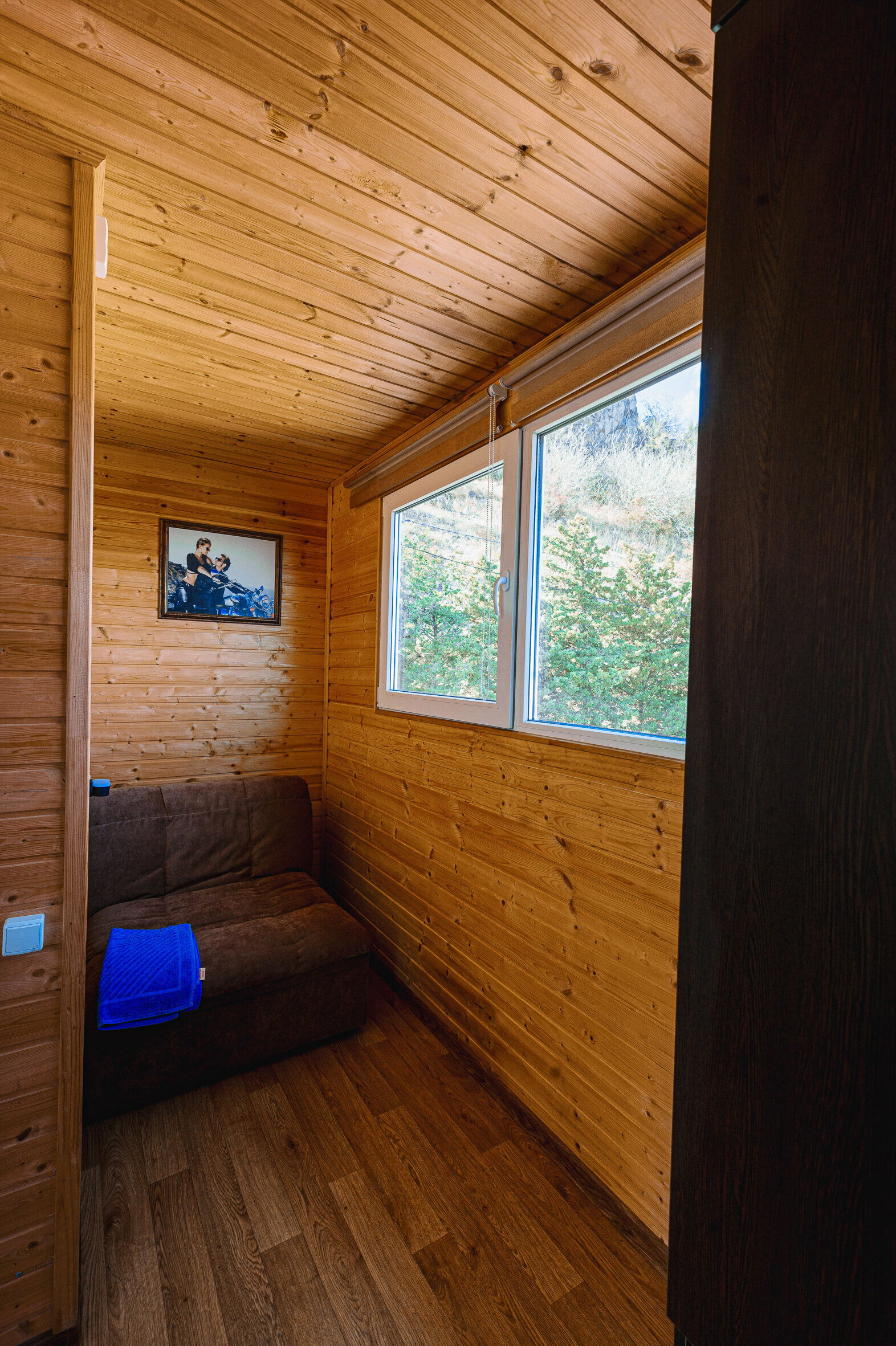 Трехместный номер с общей ванной комнатой