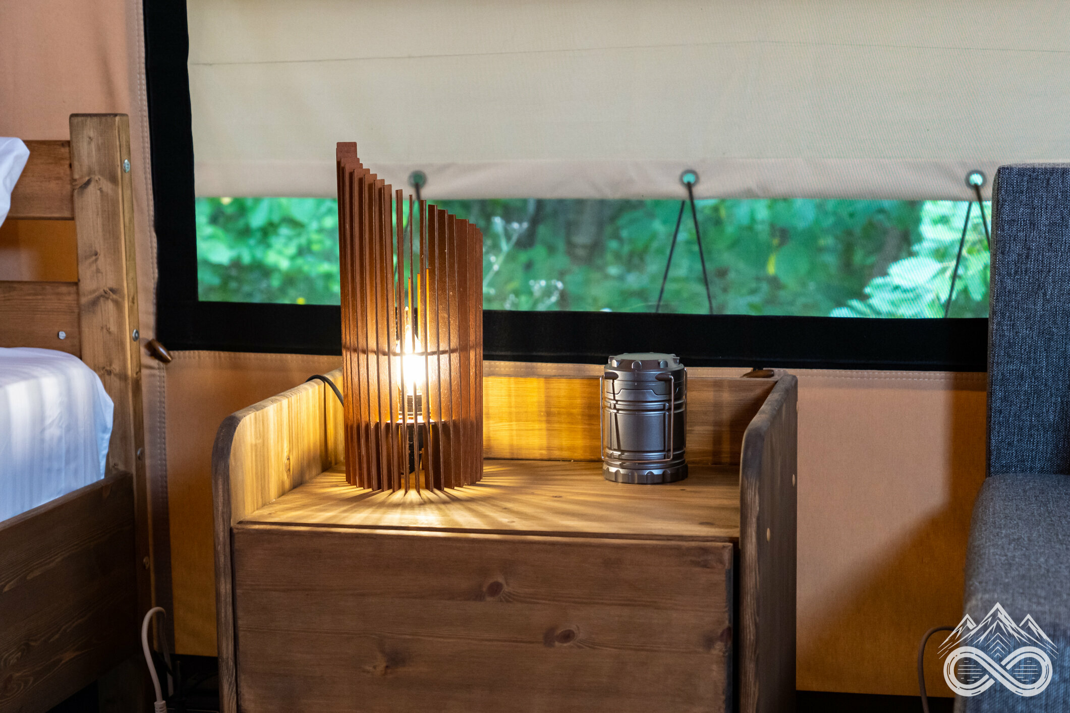 Трехместный номер с видом на горы